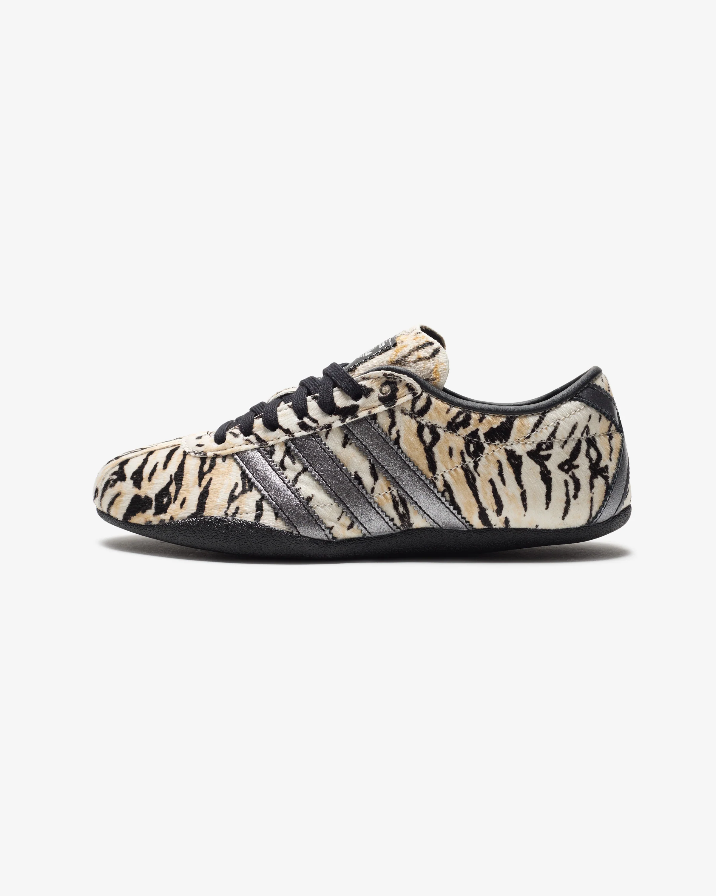 ADIDAS WMNS TOKYO - OWHITE/ CBLACK/ WONWHI - Image 2