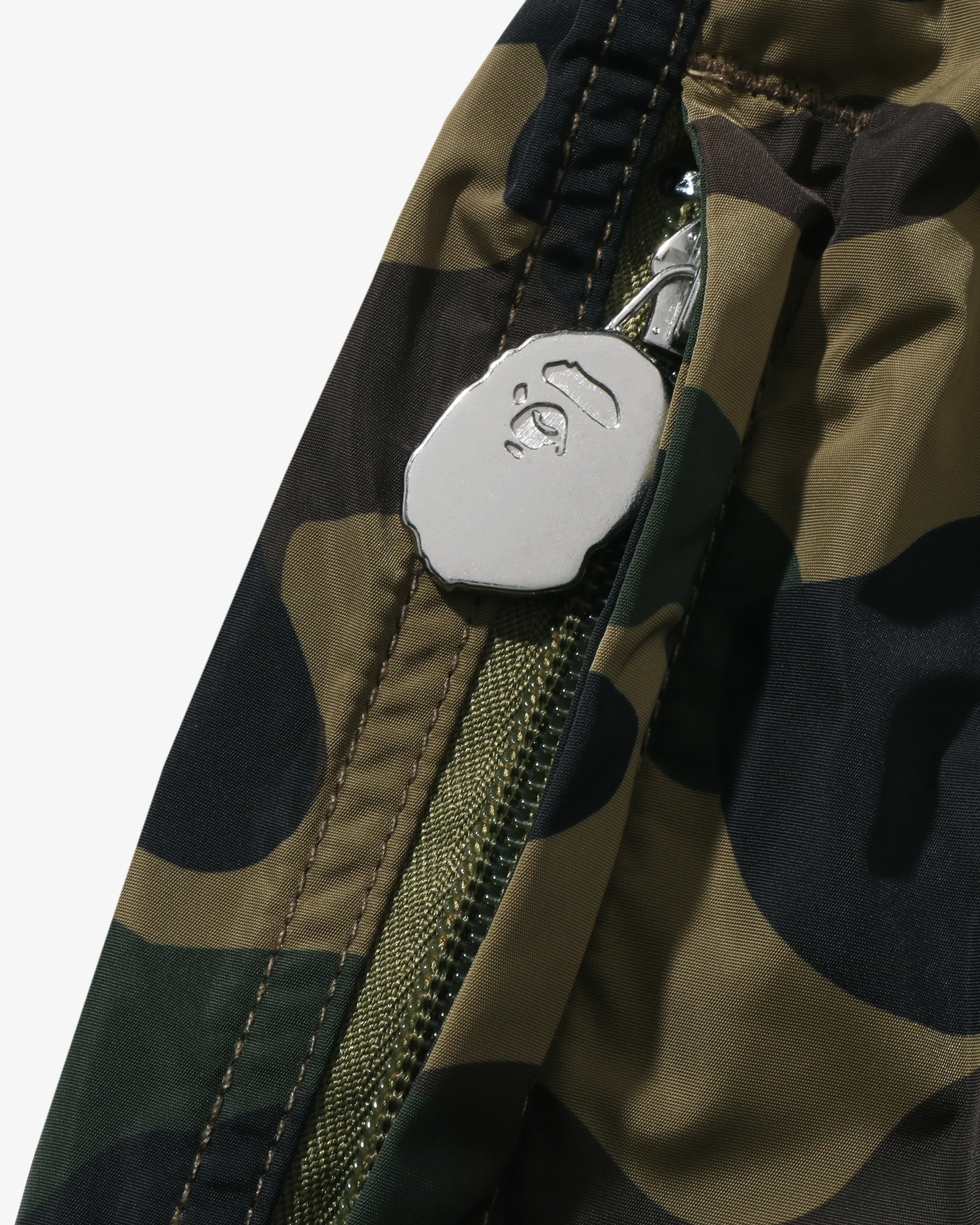 BAPE 1ST CAMO BEACH SHORTS - Image 4