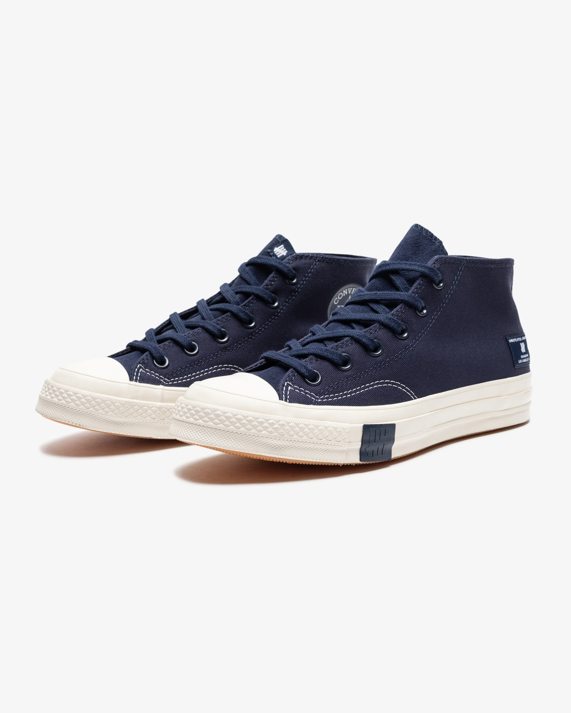 CONVERSE X UNDEFEATED CHUCK 70 MID - BLACKIRIS/ PARCHMENT - Image 2