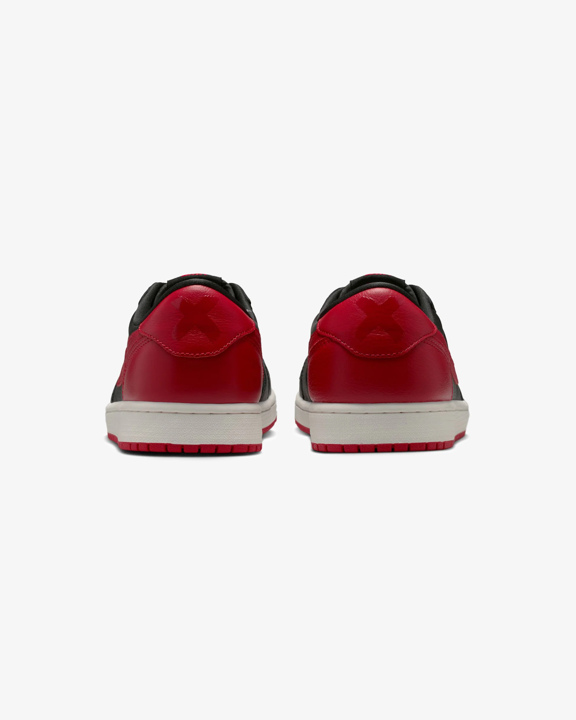 JORDAN AJ 1 RETRO LOW OG - BLACK/ VARSITY RED/ SUMMIT WHITE - Image 3