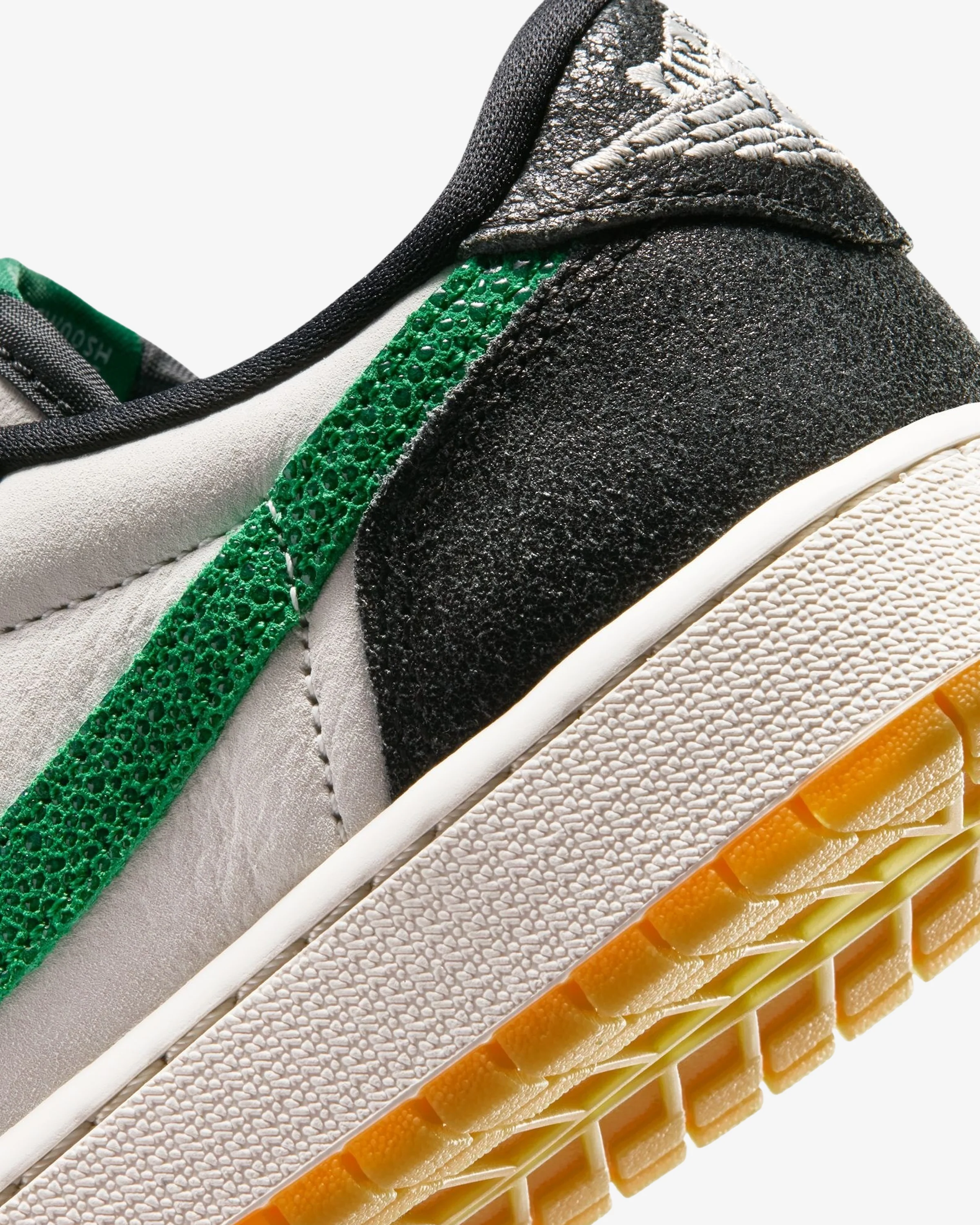 JORDAN GS AJ 1 RETRO LOW - PHANTOM/ PINE GREEN - Image 7