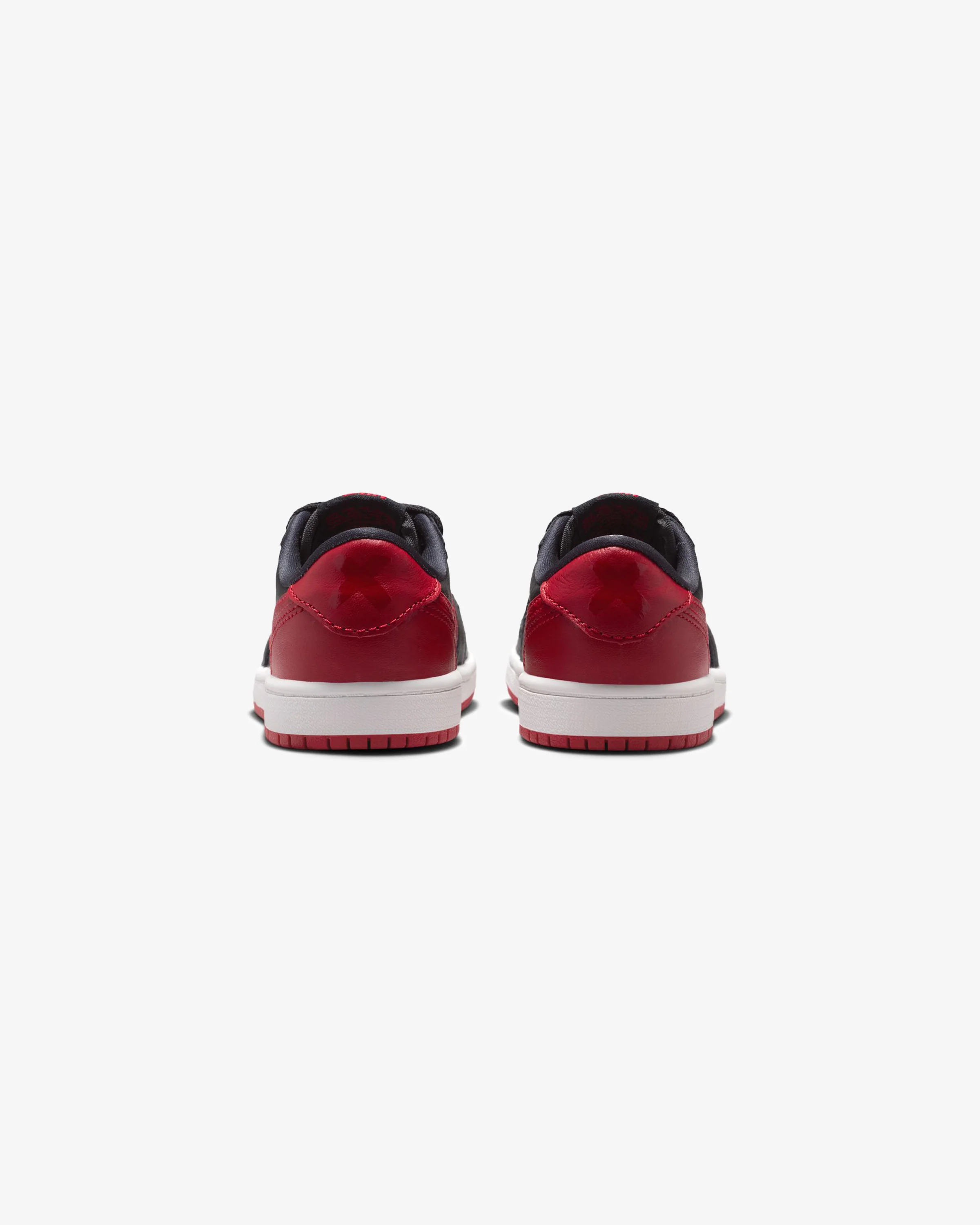 JORDAN PS AJ 1 RETRO LOW OG - BLACK/ VARSITY RED/ SUMMIT WHITE - Image 3