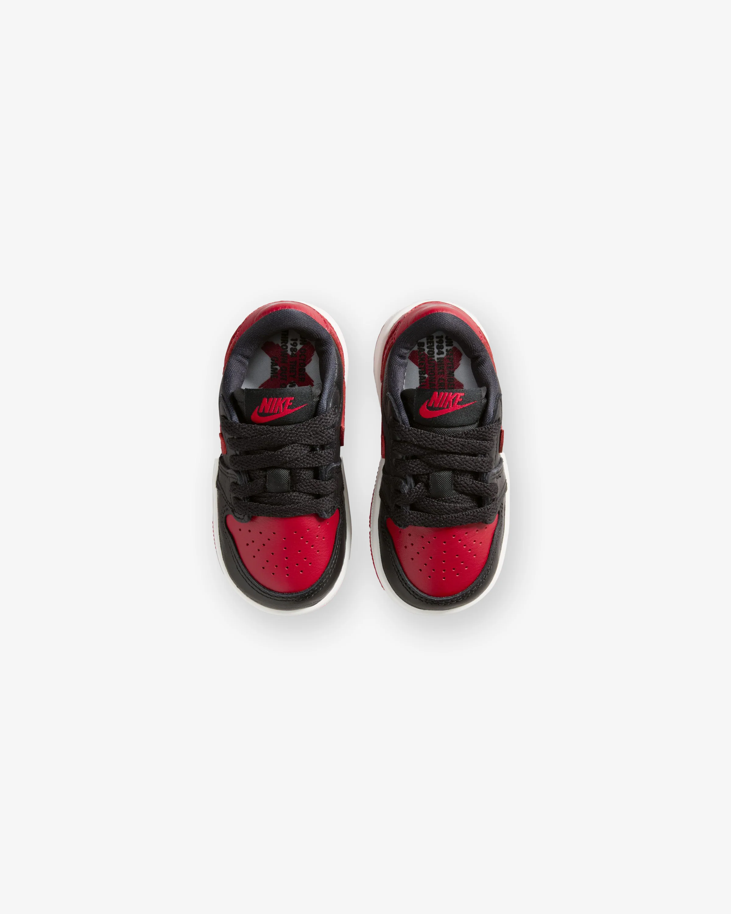 JORDAN TD AJ 1 RETRO LOW OG - BLACK/ VARSITY RED/ SUMMIT WHITE - Image 4