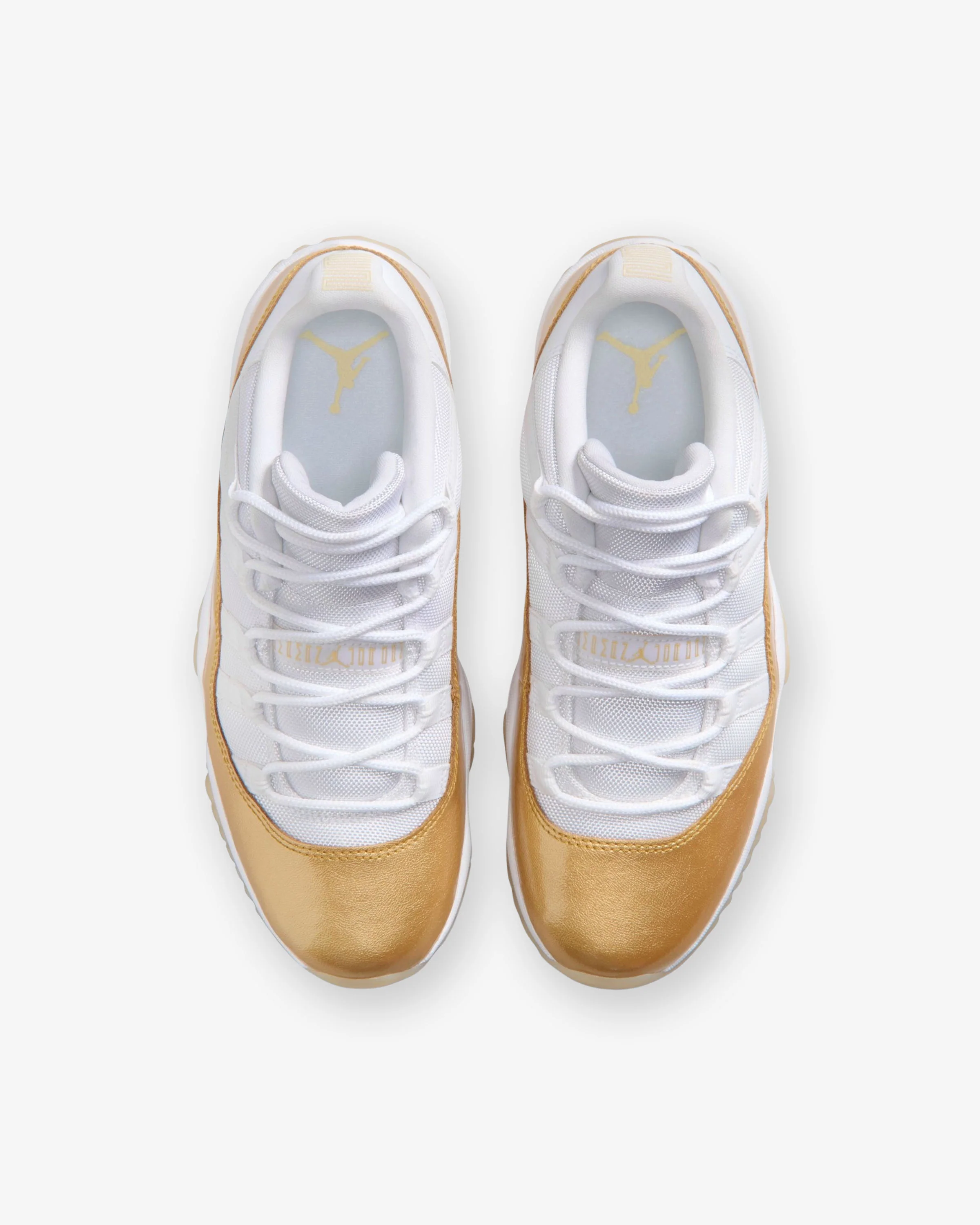 JORDAN WMNS AJ 11 RETRO LOW - WHITE/ METALLIC GOLD - Image 4