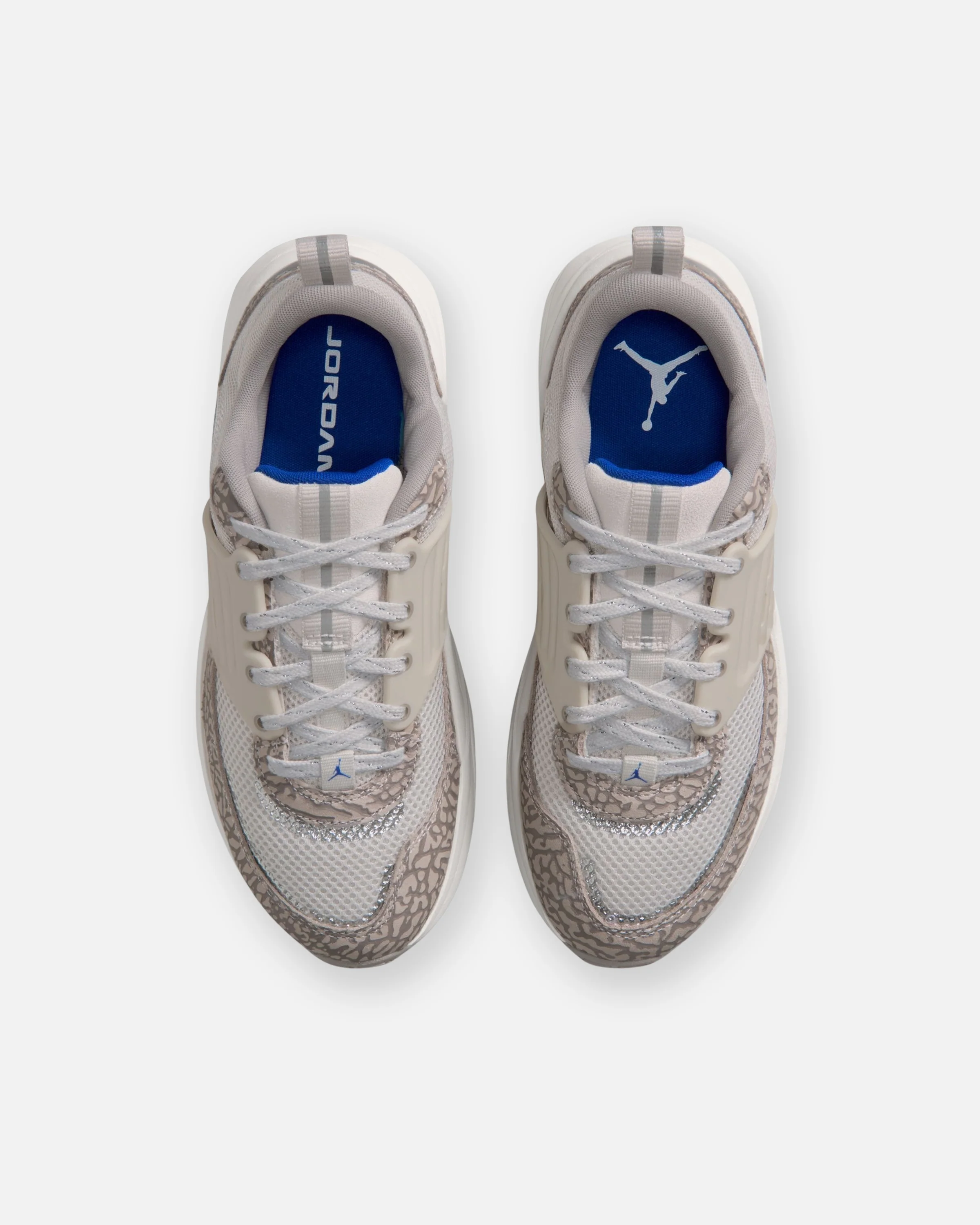 JORDAN WMNS TRUNNER O/S - GAMMA GREY/ OLD ROYAL - Image 4