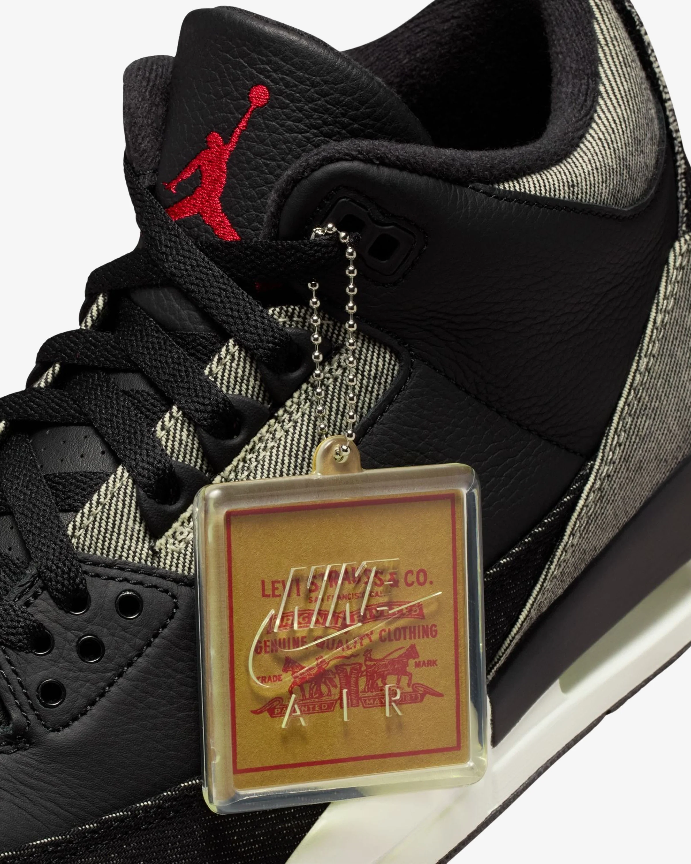 JORDAN X LEVI'S® AJ 3 RETRO - BLACK/ WHITE - Image 9