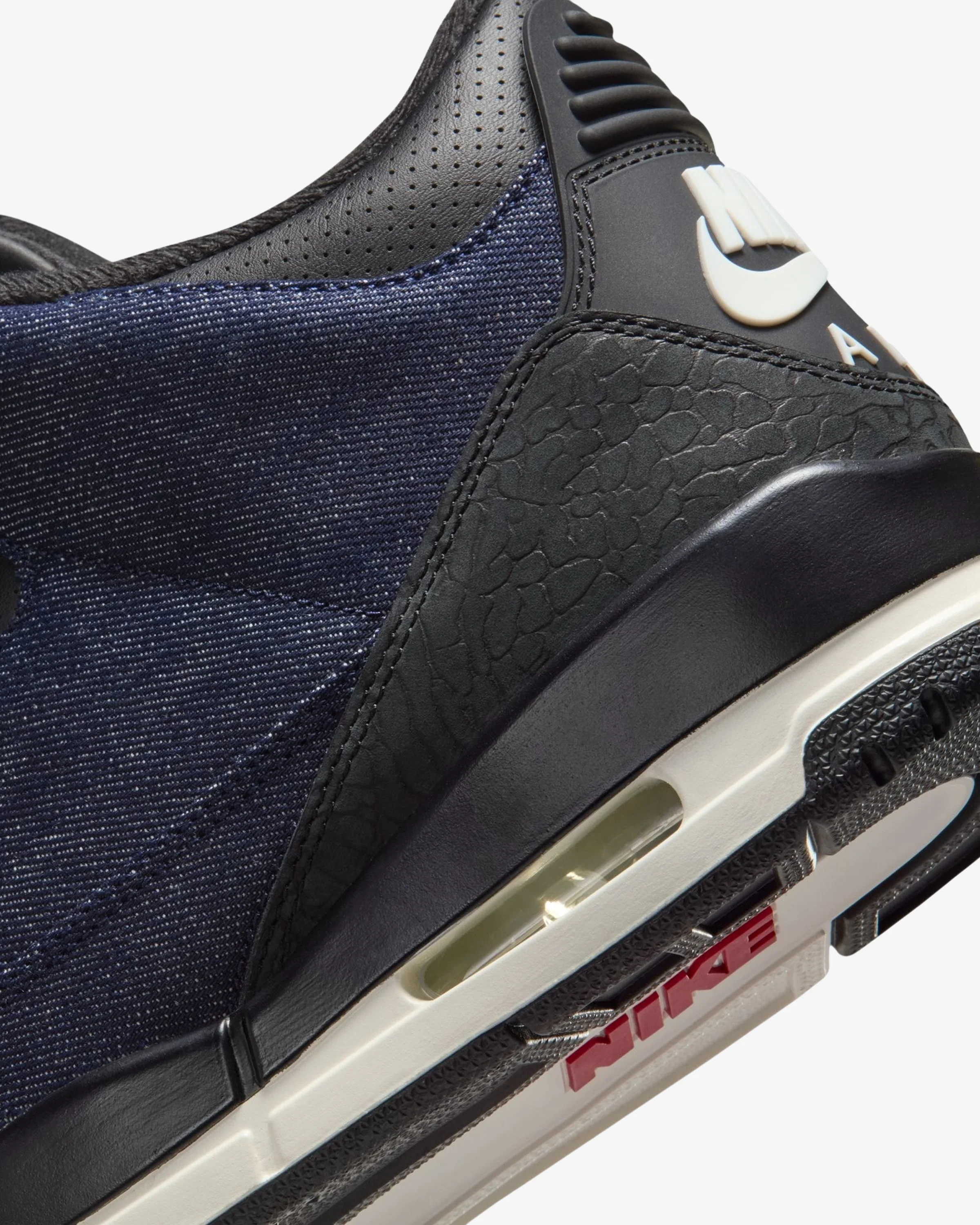 JORDAN X LEVI'S® AJ 3 RETRO - INDIGO/ GYM RED - Image 9