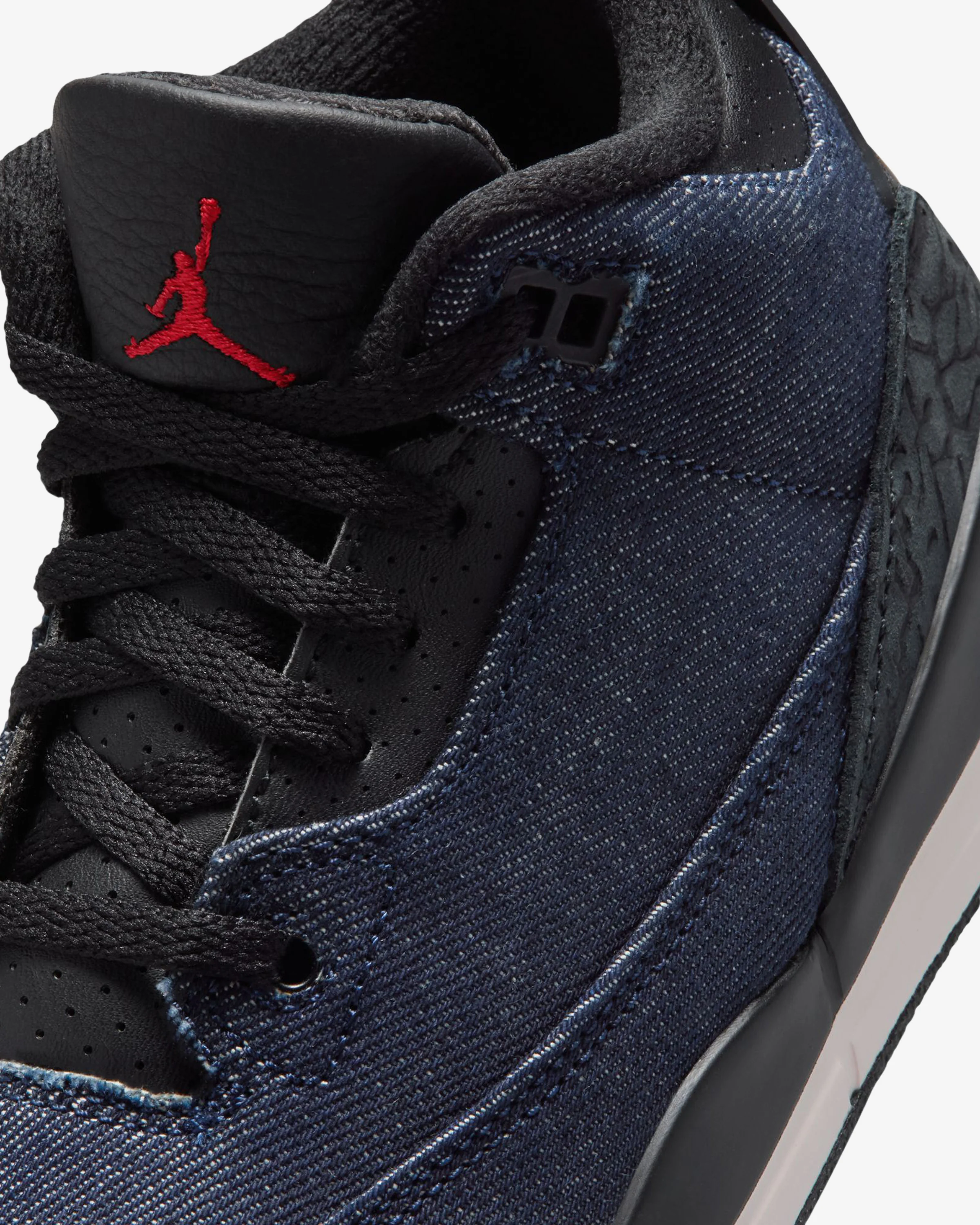 JORDAN X LEVI'S®  PS AJ 3 RETRO - INDIGO/ GYM RED - Image 8