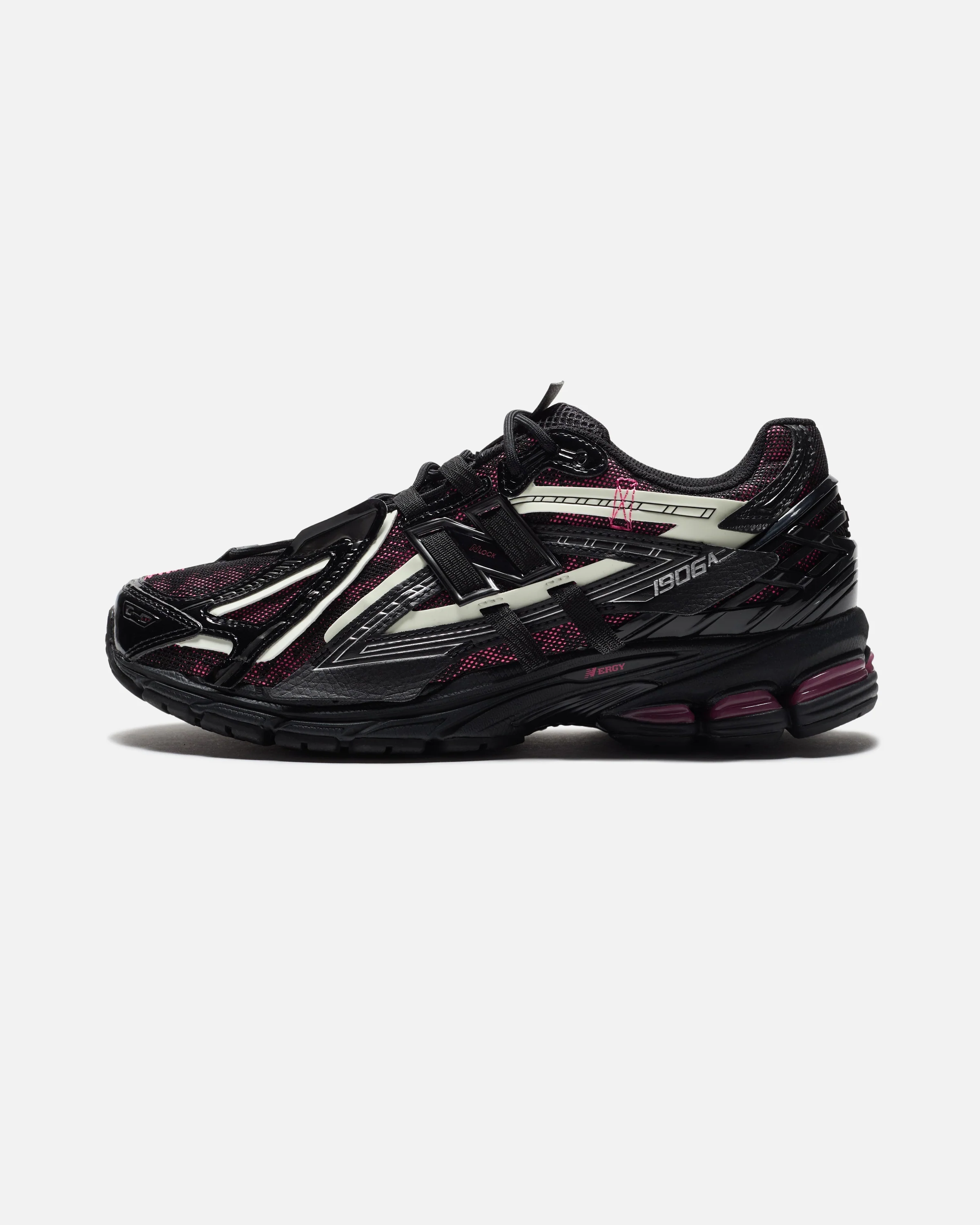 NEW BALANCE 1906 - BLACK/ DRAGONBERRY - Image 2