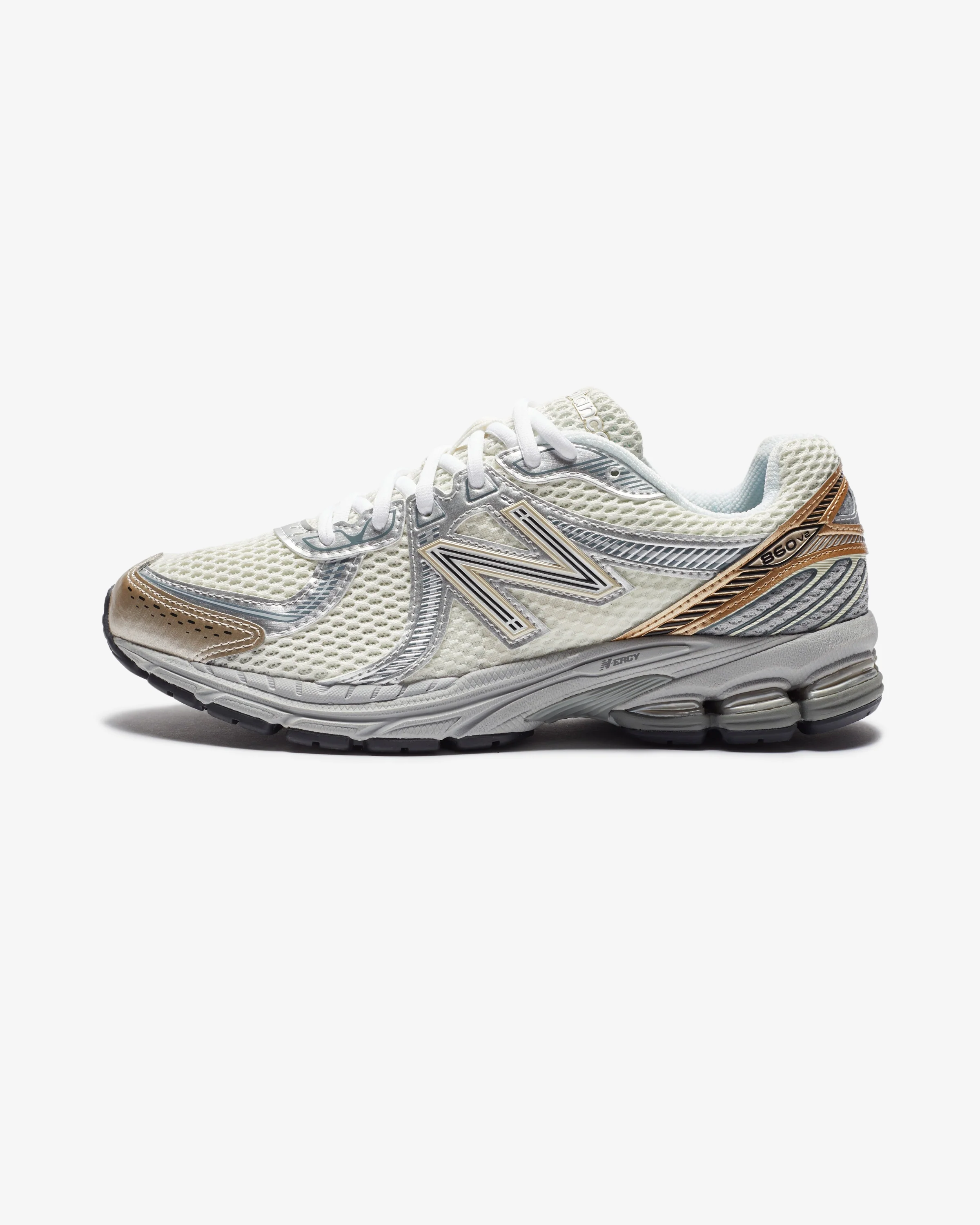 NEW BALANCE 860V2 - SEASALT/ GOLDMETALLIC - Image 2