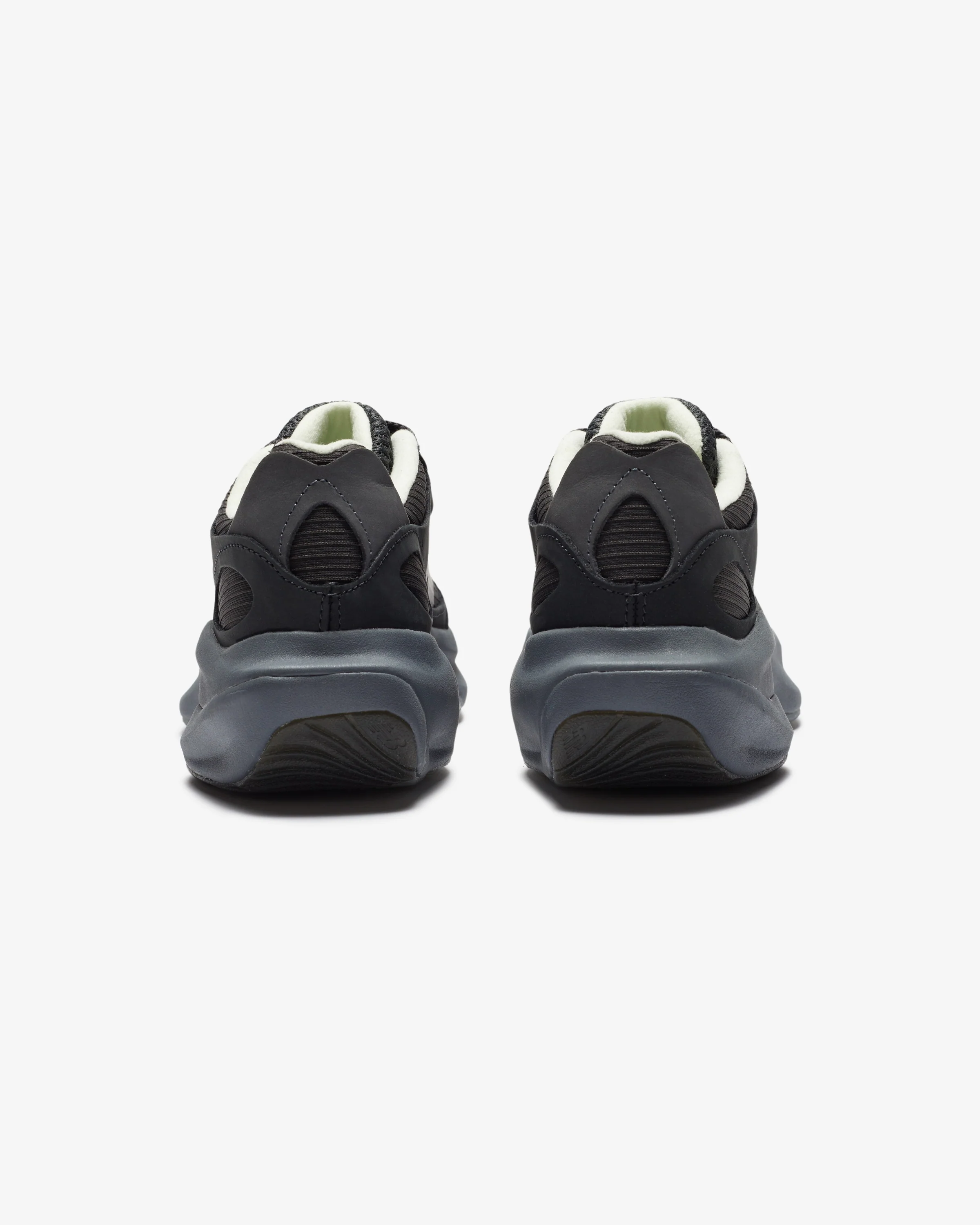 NEW BALANCE WARPED RUNNER - GREY - Image 3