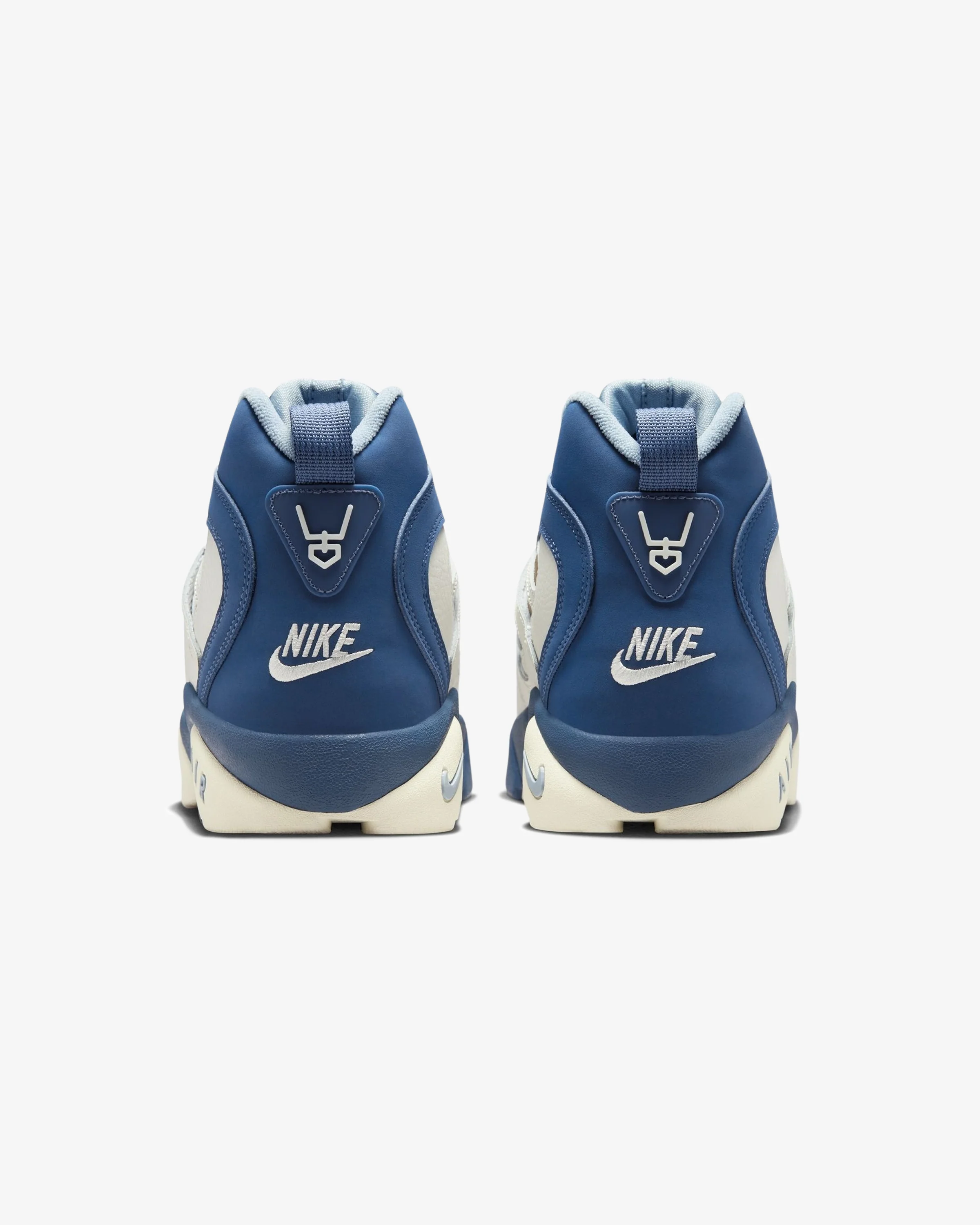 NIKE AIR DIAMOND TURF II - SAIL / MYSTIC NAVY / BLUE GREY - Image 3