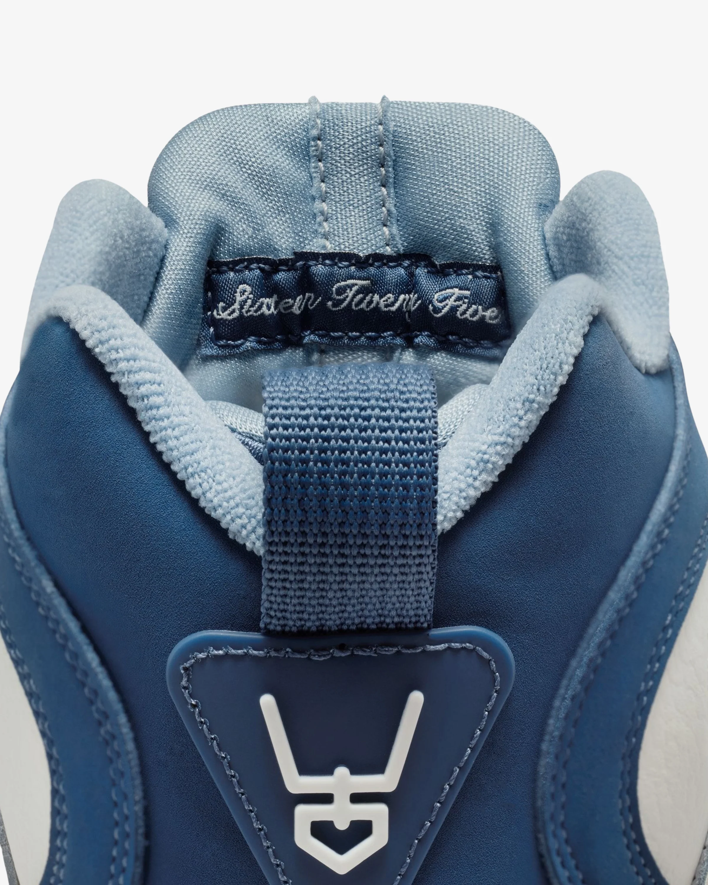 NIKE AIR DIAMOND TURF II - SAIL / MYSTIC NAVY / BLUE GREY - Image 8