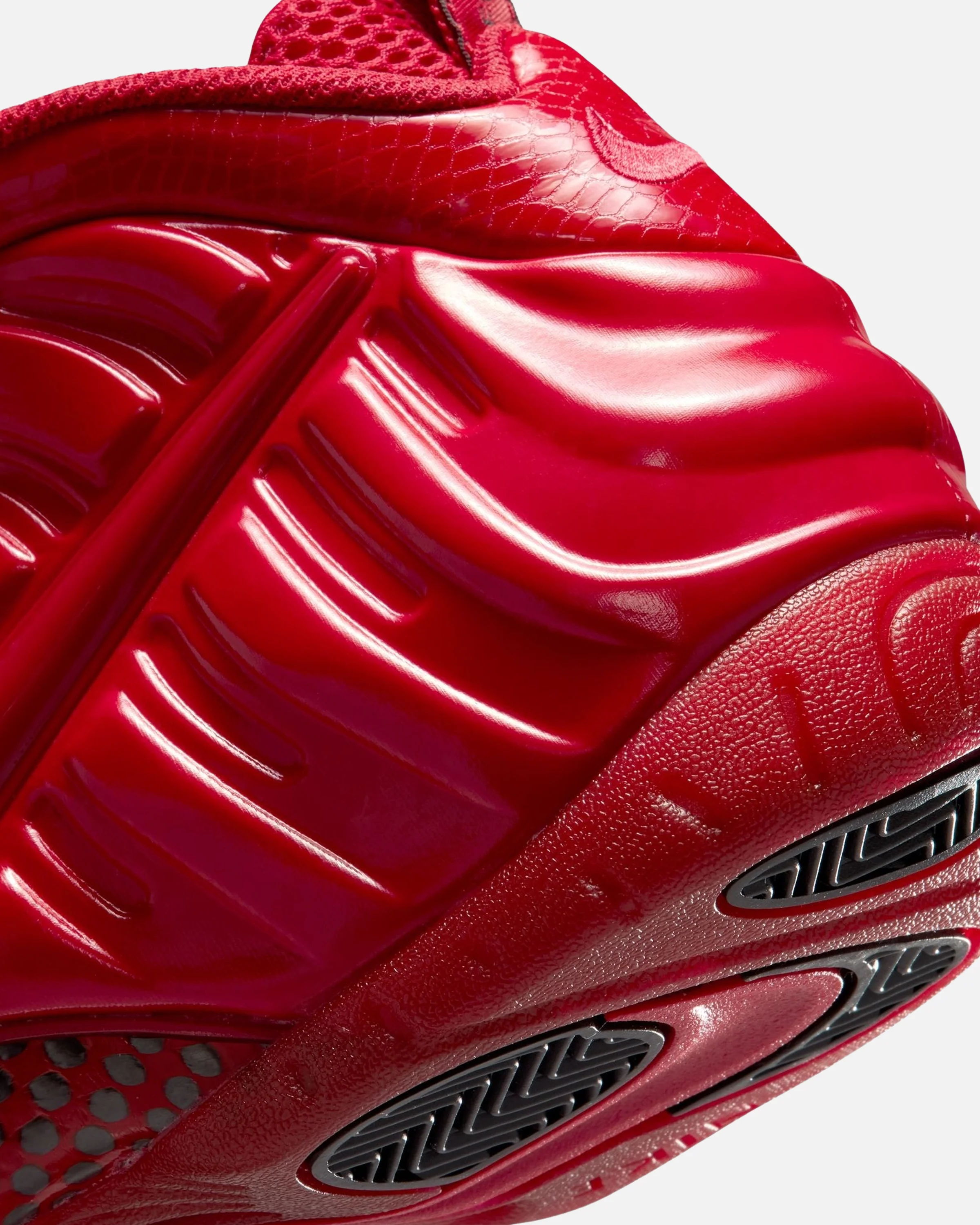 NIKE AIR FOAMPOSITE PRO - GYM RED/ BLACK - Image 7
