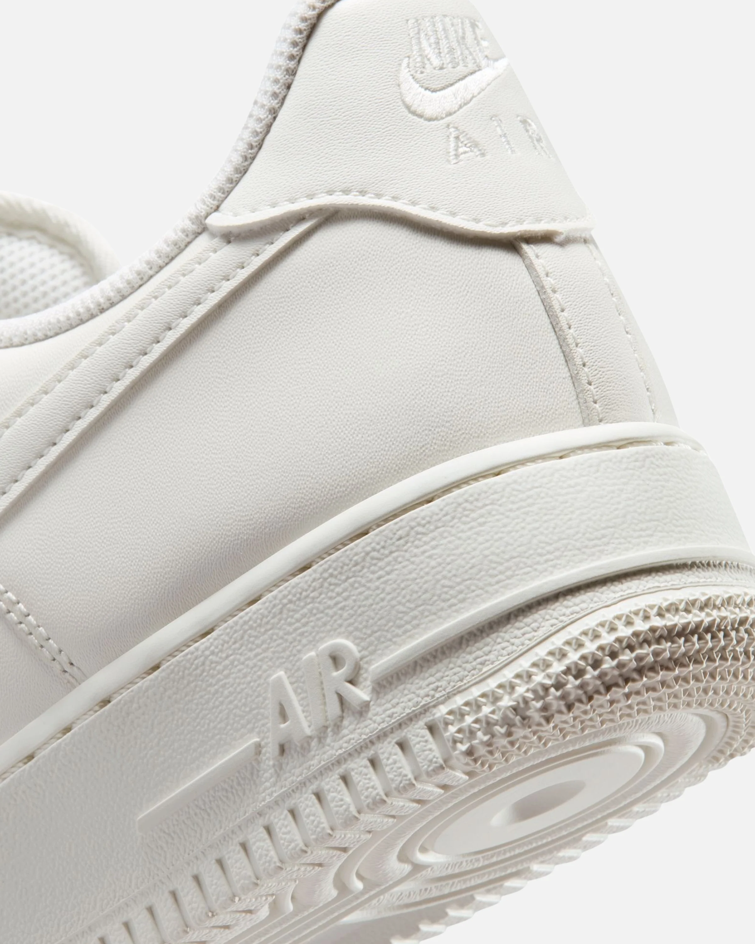 NIKE AIR FORCE 1 '07 - SAIL - Image 6