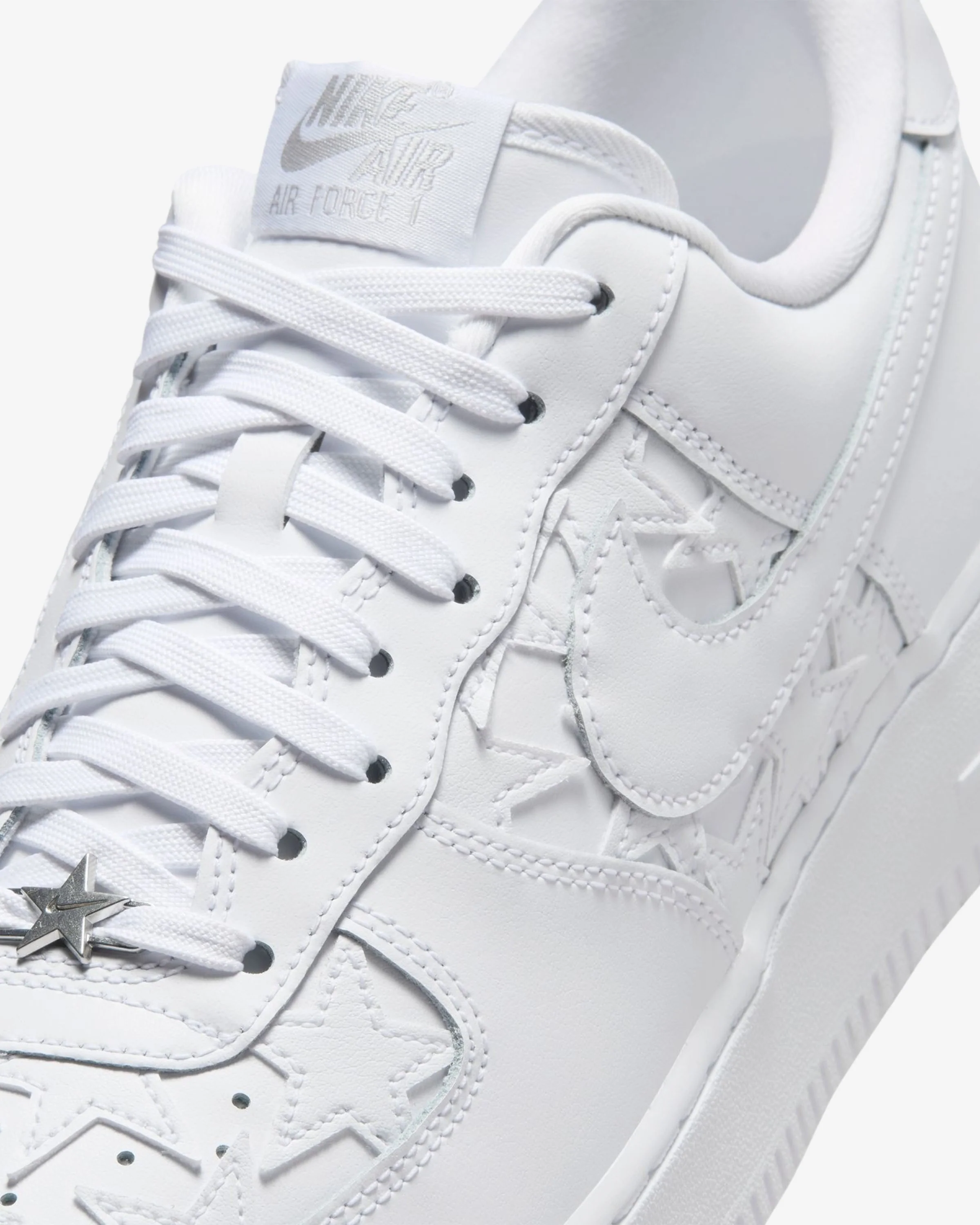 NIKE AIR FORCE 1 '07 - WHITE/ METALLIC SILVER - Image 6