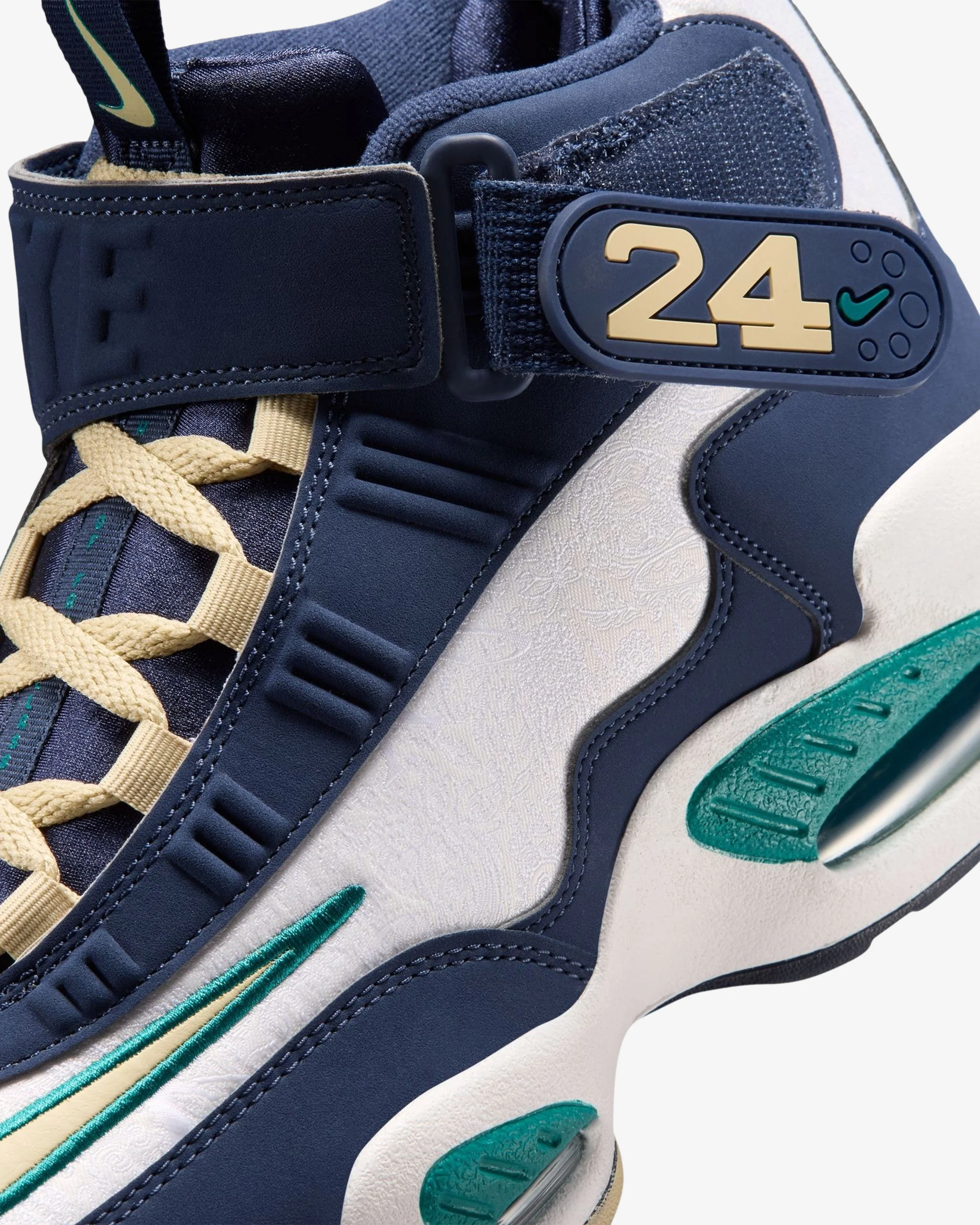 NIKE AIR GRIFFEY MAX 1 - MIDNIGHT NAVY/ TEAM GOLD - Image 6