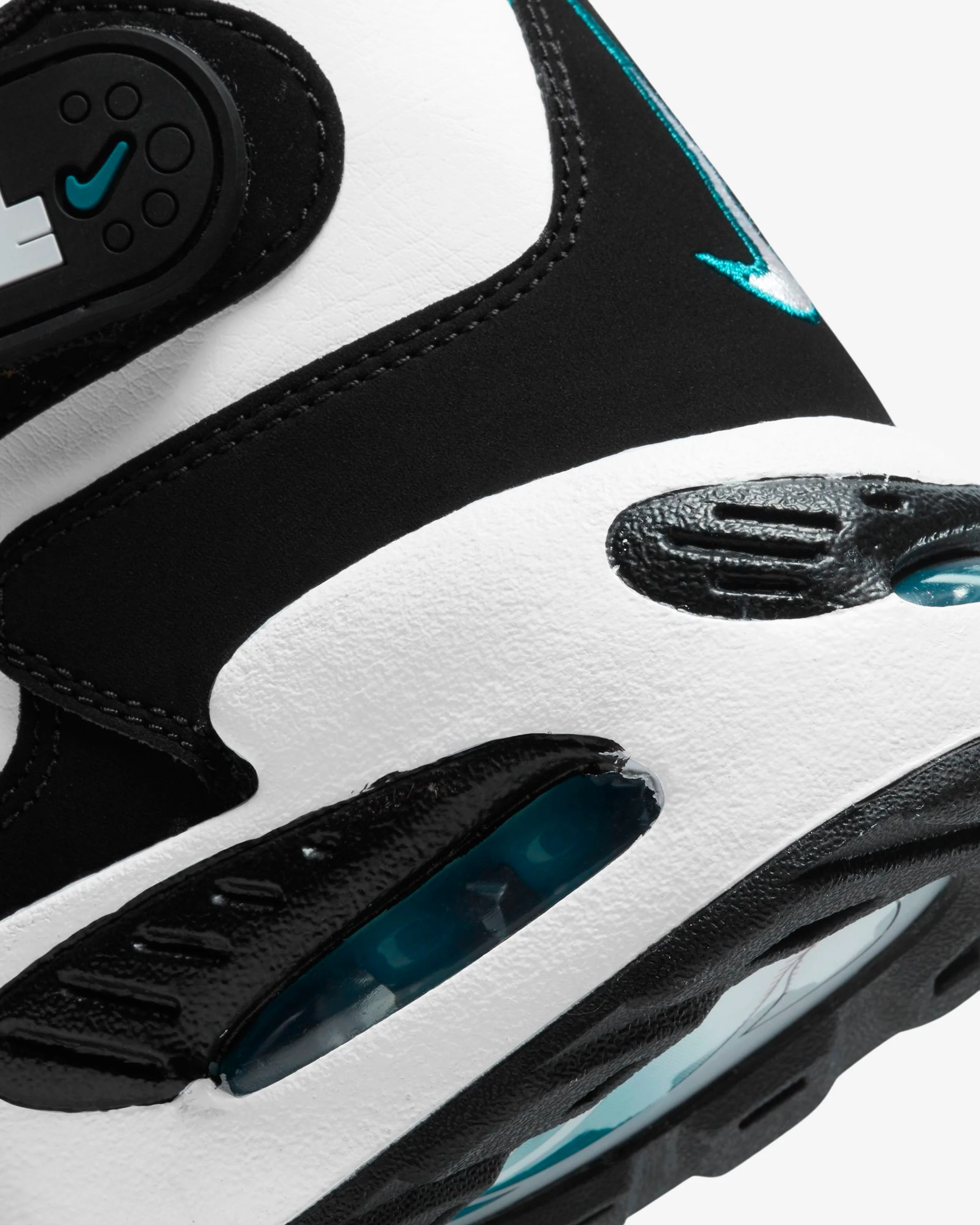 NIKE GS AIR GRIFFEY MAX 1 - WHITE/ BLACK/ FRESH WATER - Image 8