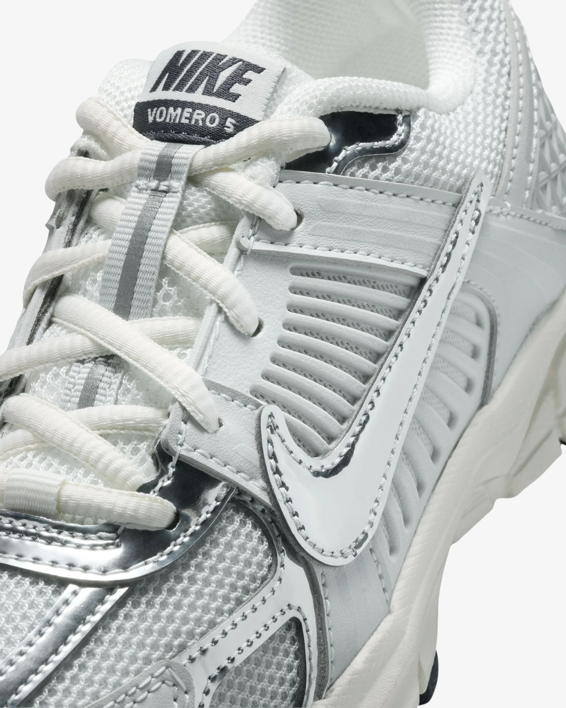 NIKE PS VOMERO 5 - PHOTON DUST/ CHROME/ GRIDIRON/ SAIL - Image 6