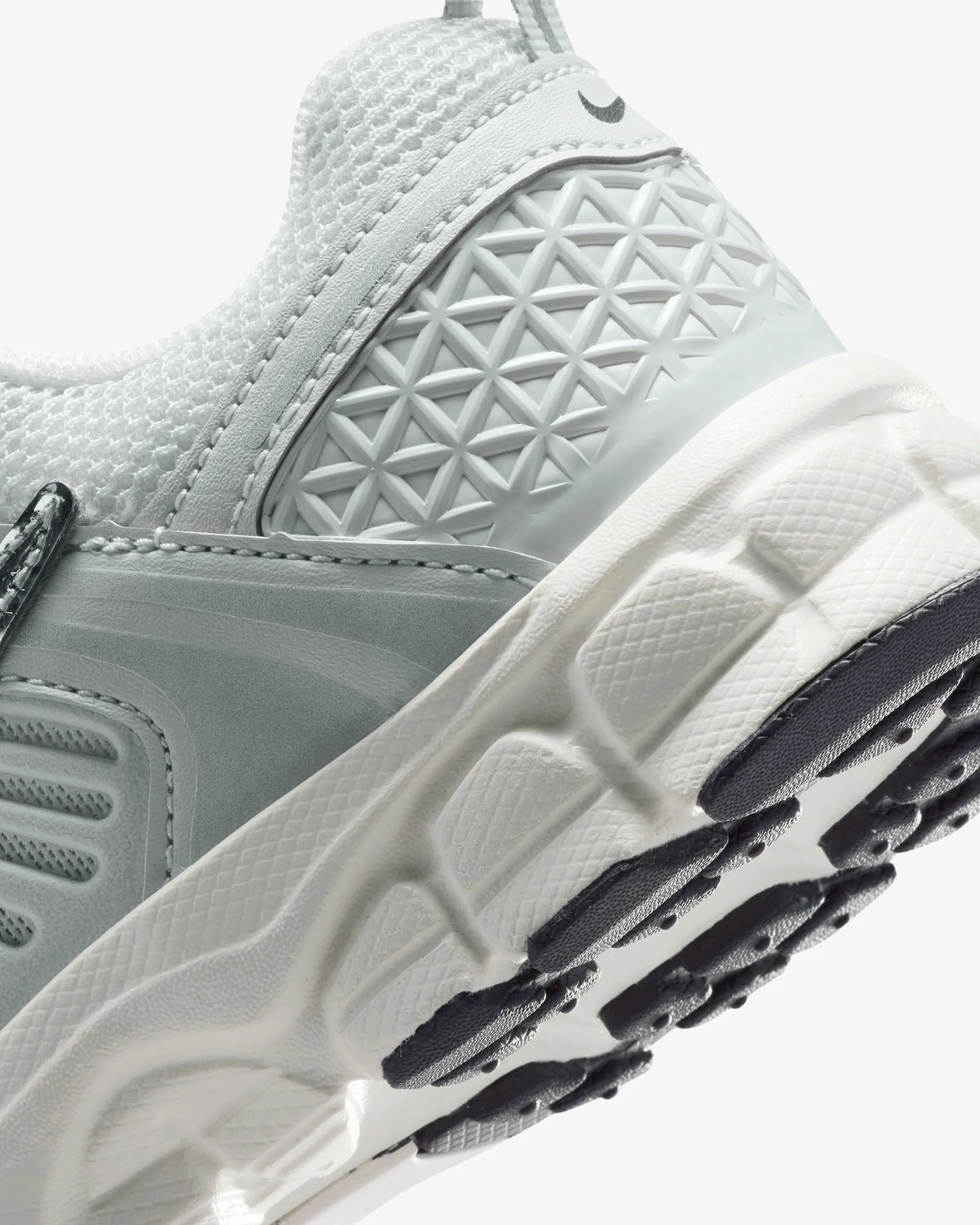 NIKE PS VOMERO 5 - PHOTON DUST/ CHROME/ GRIDIRON/ SAIL - Image 7