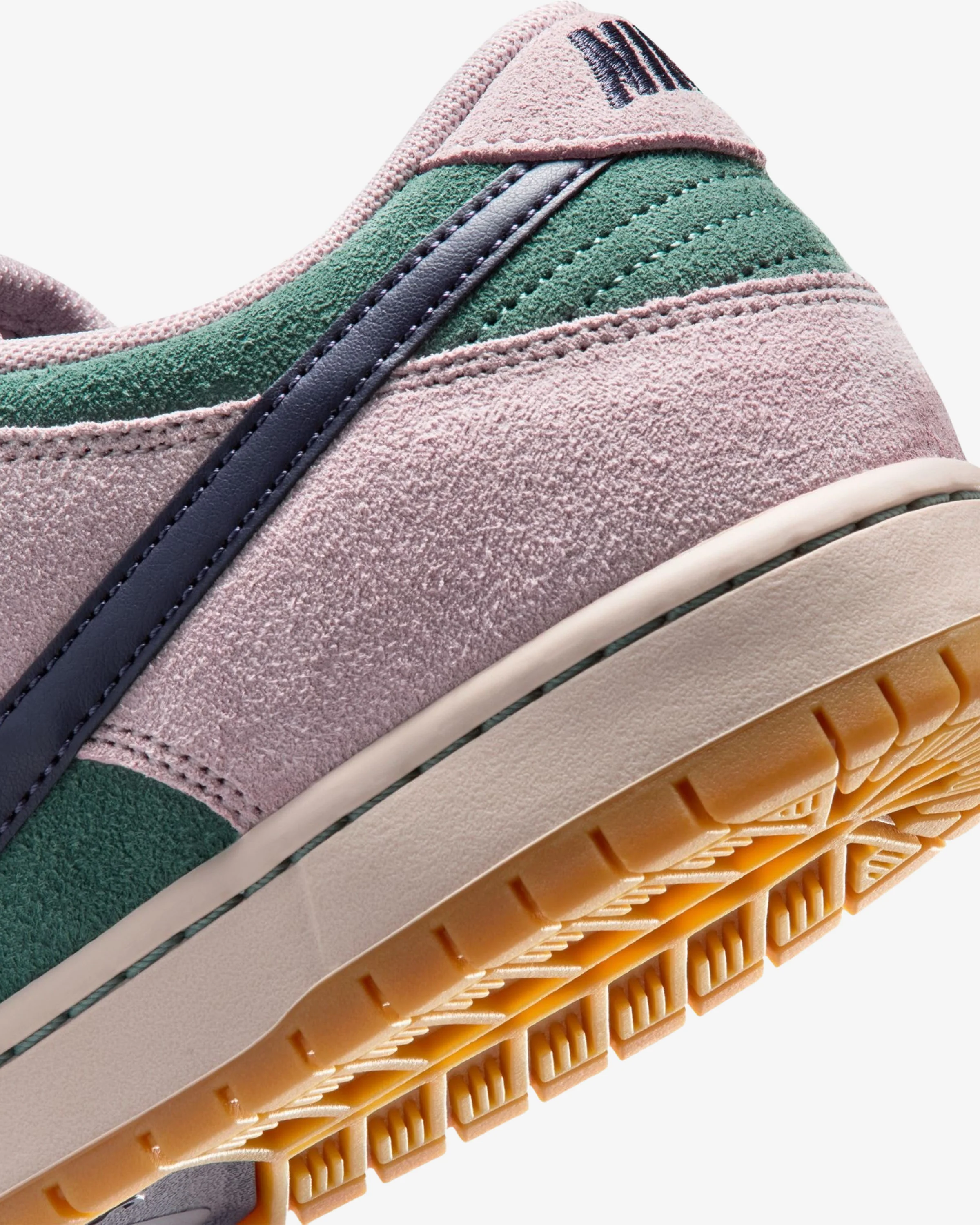 NIKE SB DUNK LOW PRO - MINERAL SLATE/ DARK RAISIN - Image 7