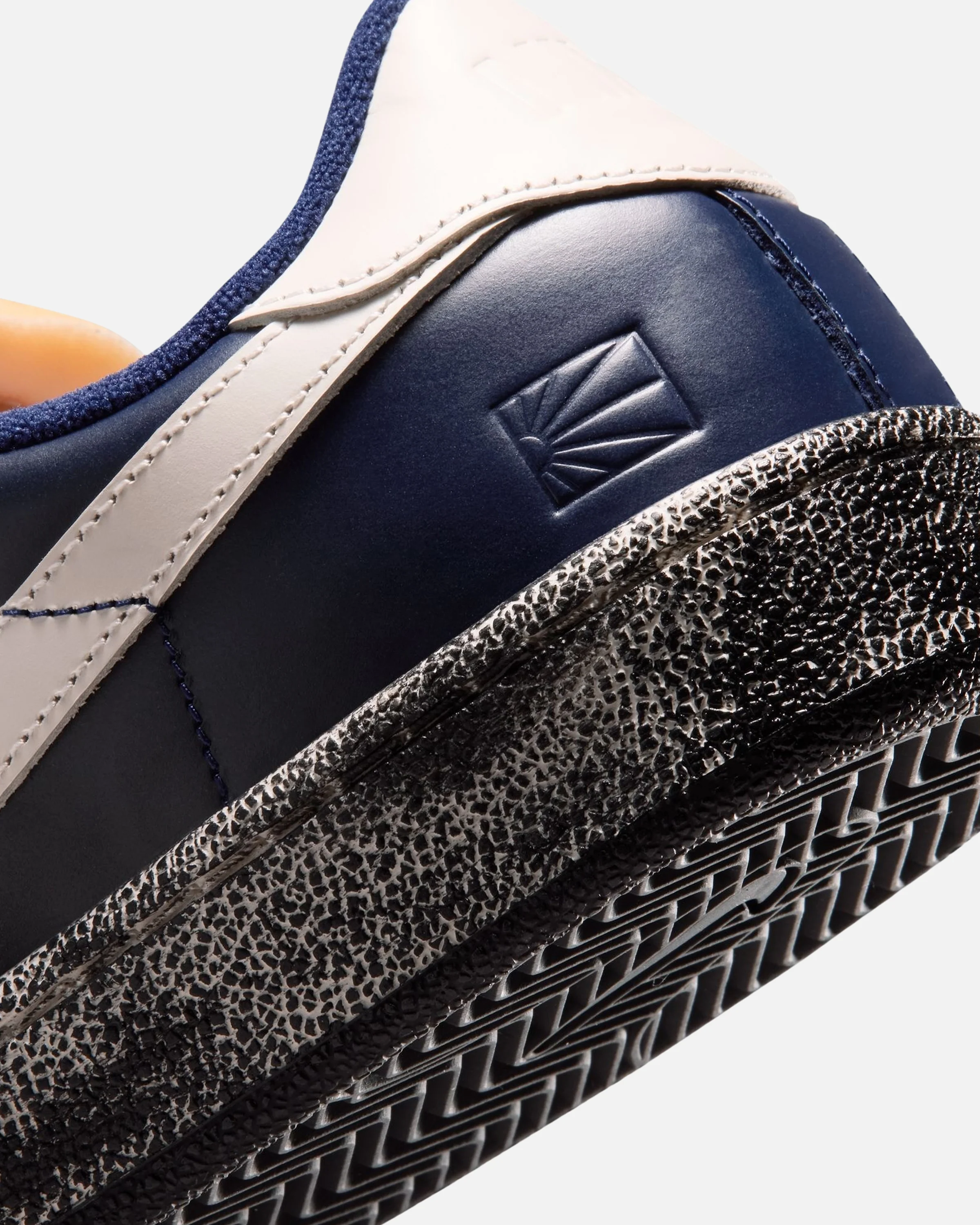 NIKE SB X RASSVET ZOOM TENNIS CLASSIC - BLACK - Image 8