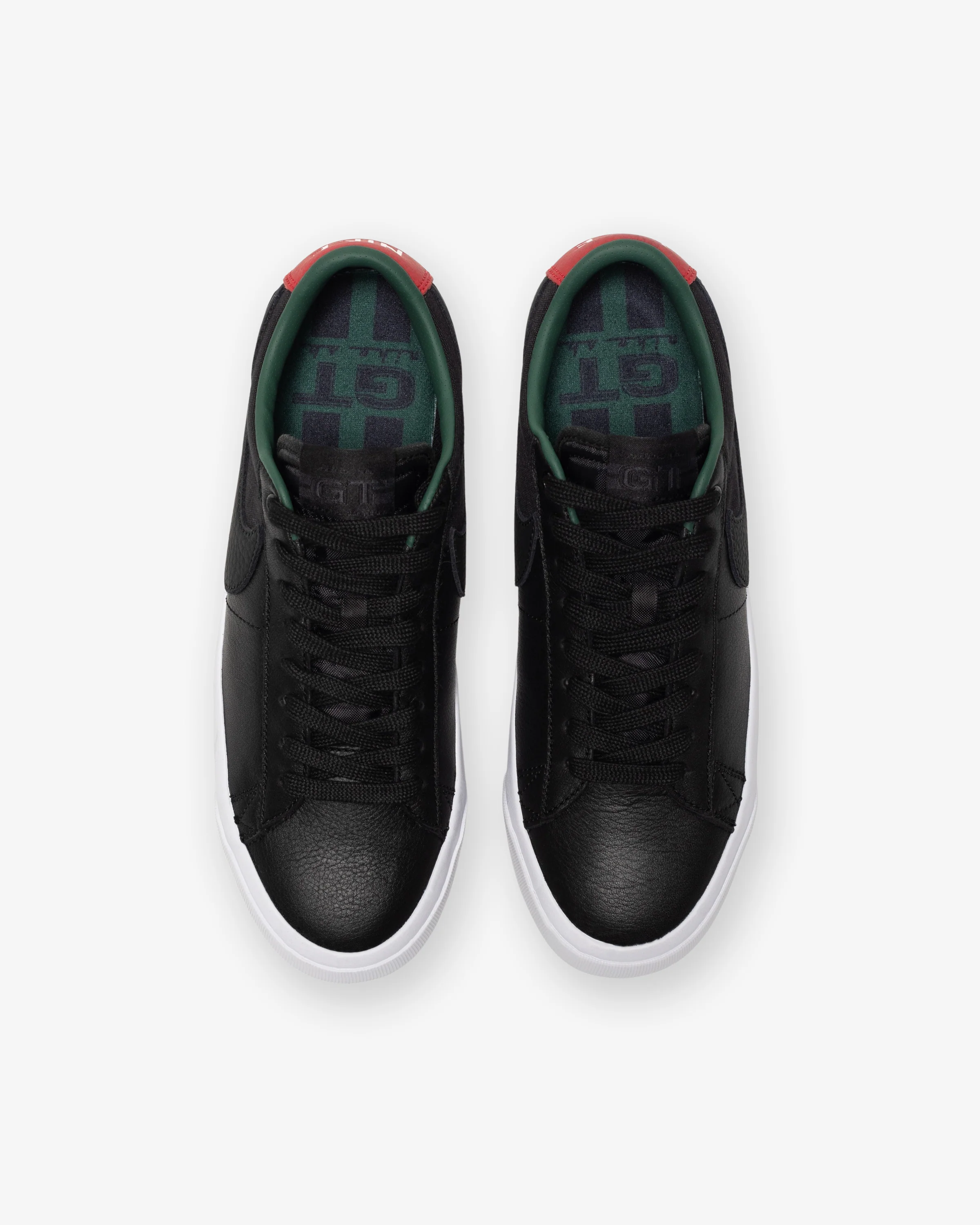NIKE SB ZOOM BLAZER LOW GT PREMIUM - BLACK/ VARSITYRED/ FIR - Image 4
