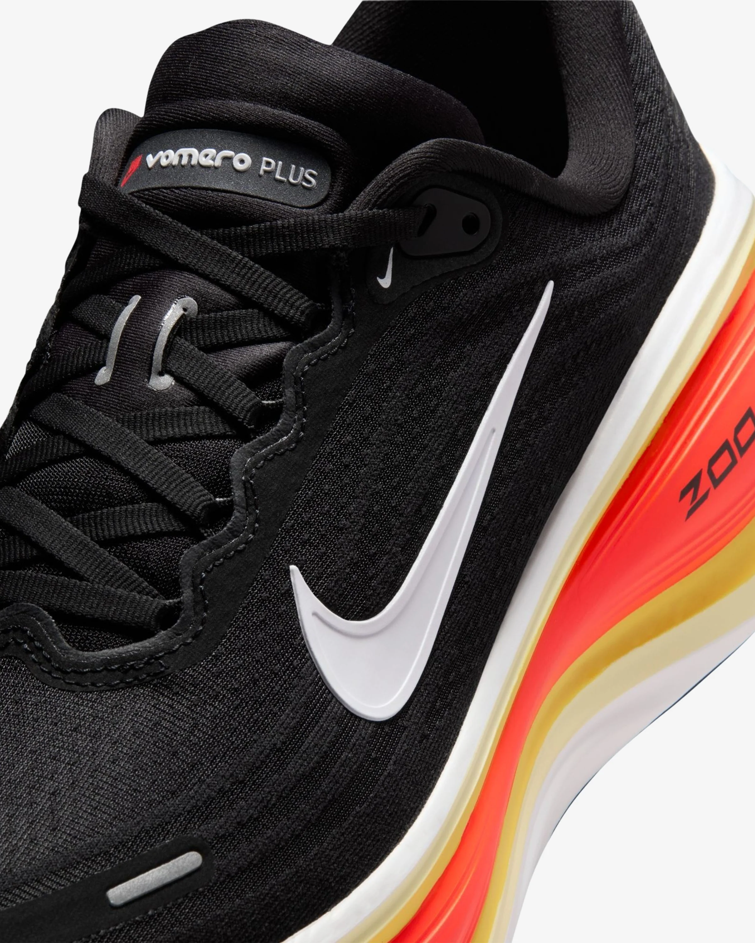 NIKE VOMERO PLUS - BLACK/ WHITE/ BRIGHT CRIMSON - Image 6