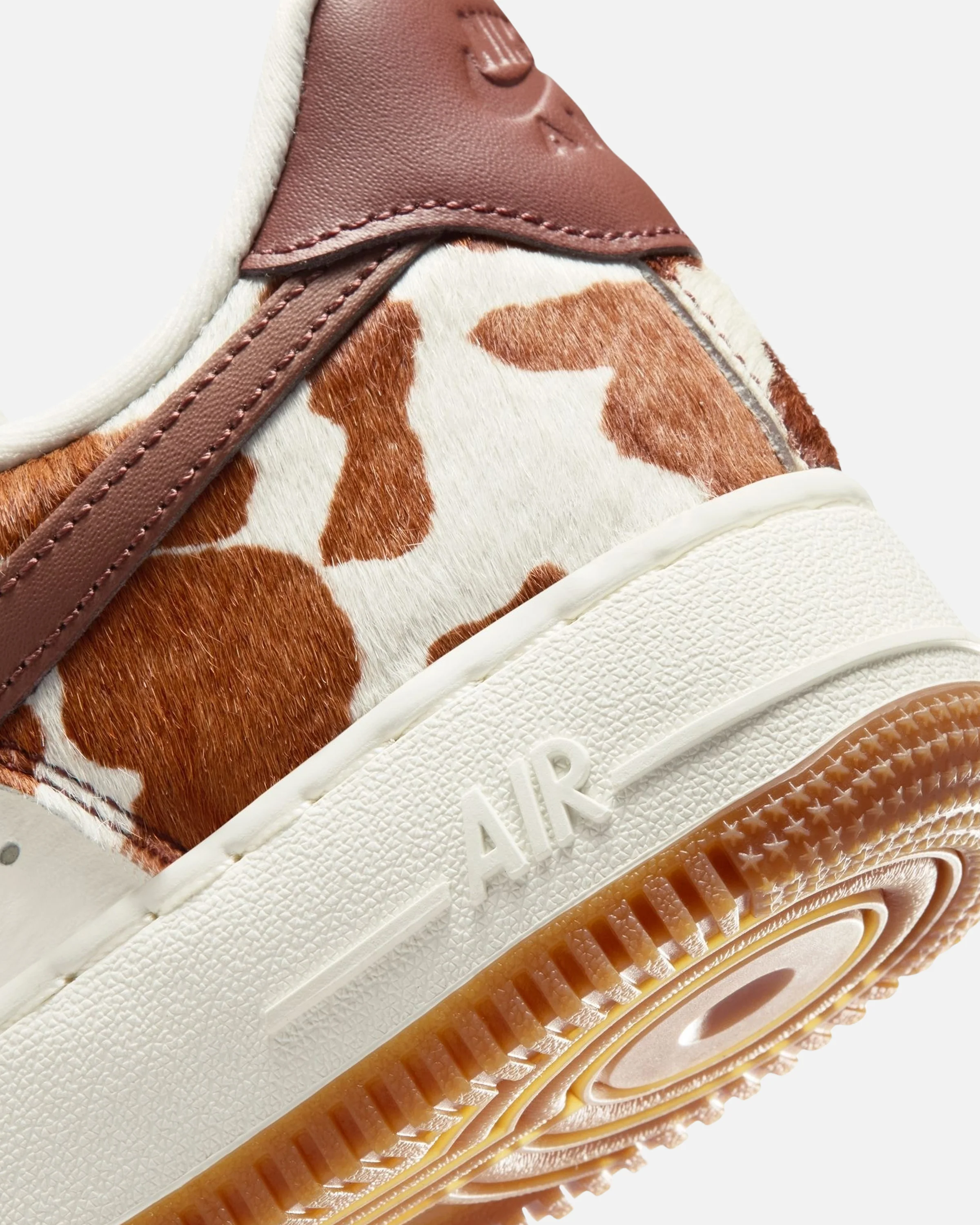 NIKE WMNS AIR FORCE 1 '07 - FIELD BROWN / SAIL - Image 7