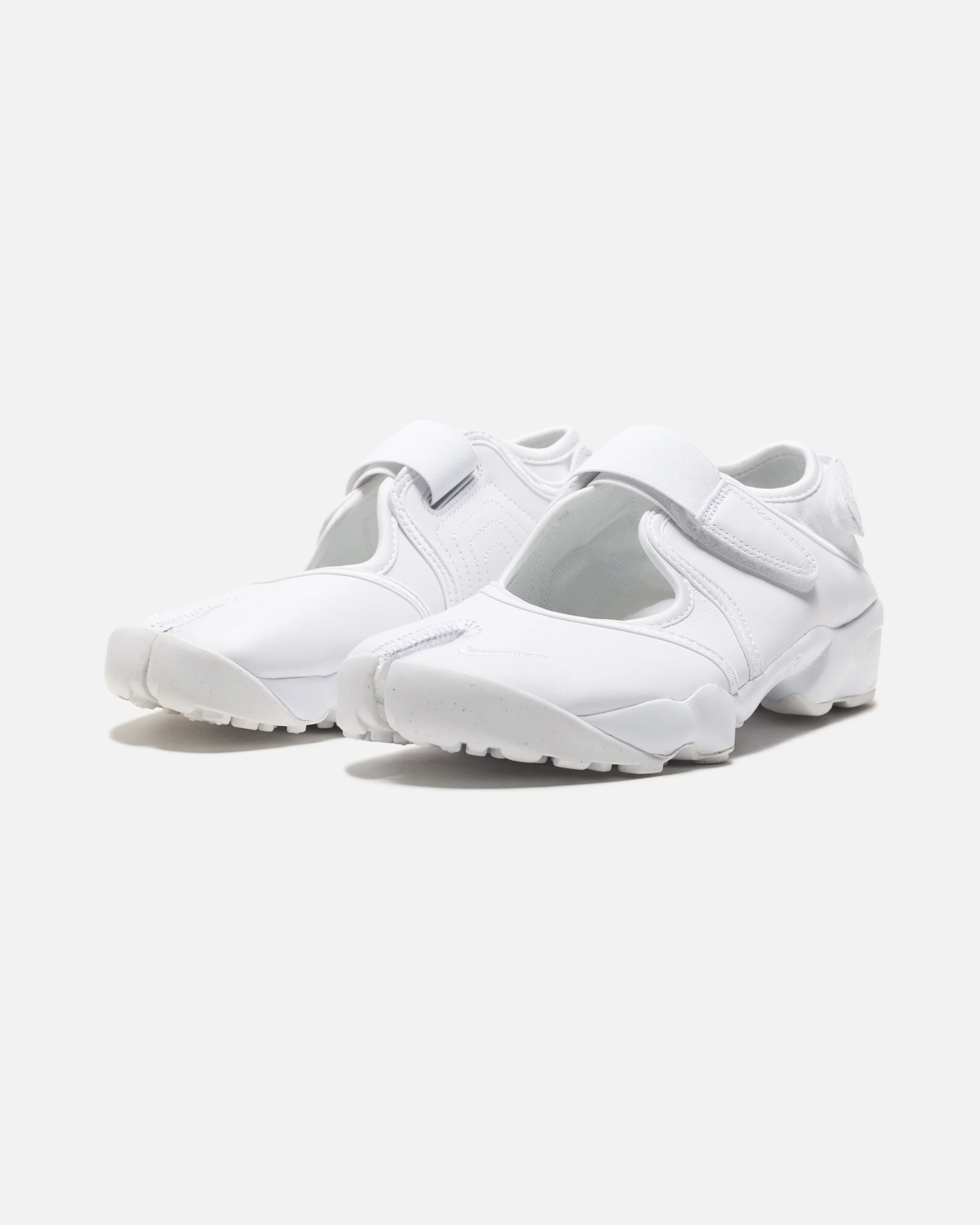 NIKE WOMEN'S AIR RIFT - WHITE/ BLACK