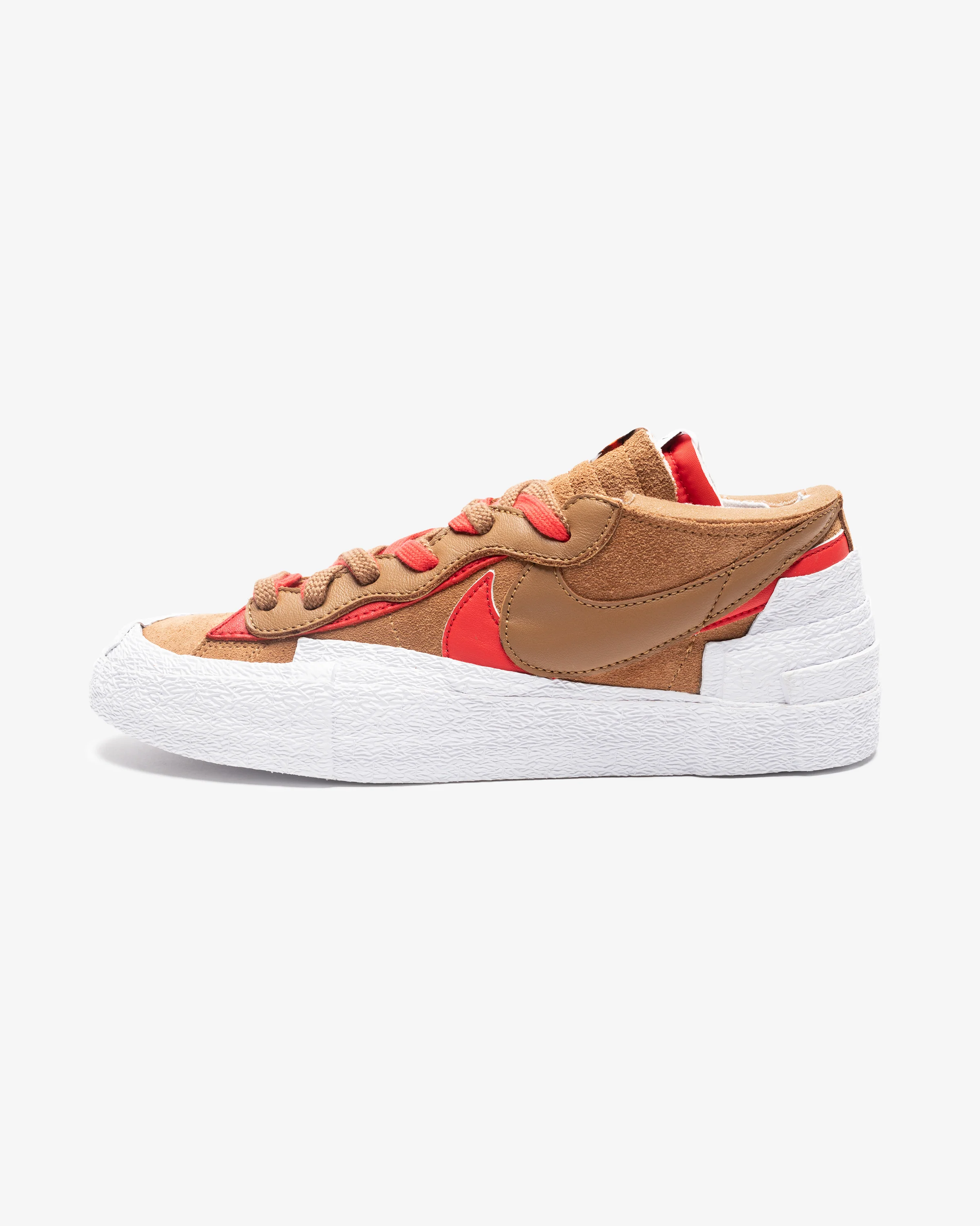 NIKE X SACAI BLAZER LOW - LTBRITISHTAN/ UNIVERSITYRED/ WHITE - Image 2