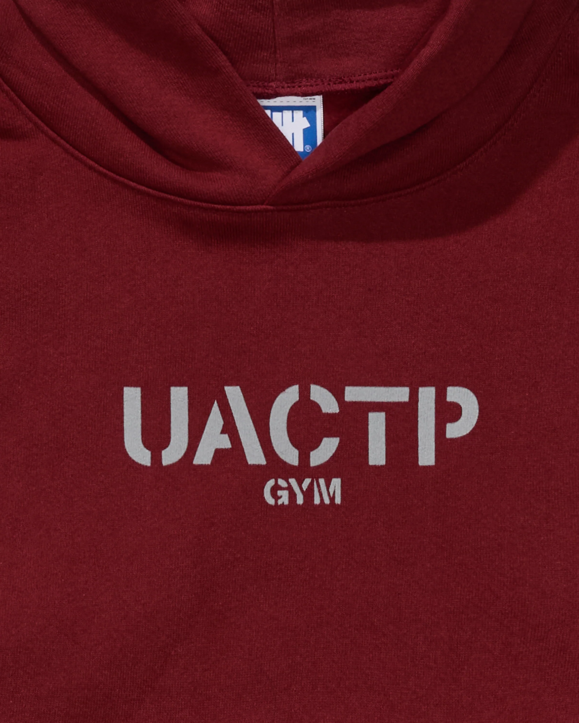UACTP STENCIL GYM PULLOVER HOOD - BURGUNDY - Image 3