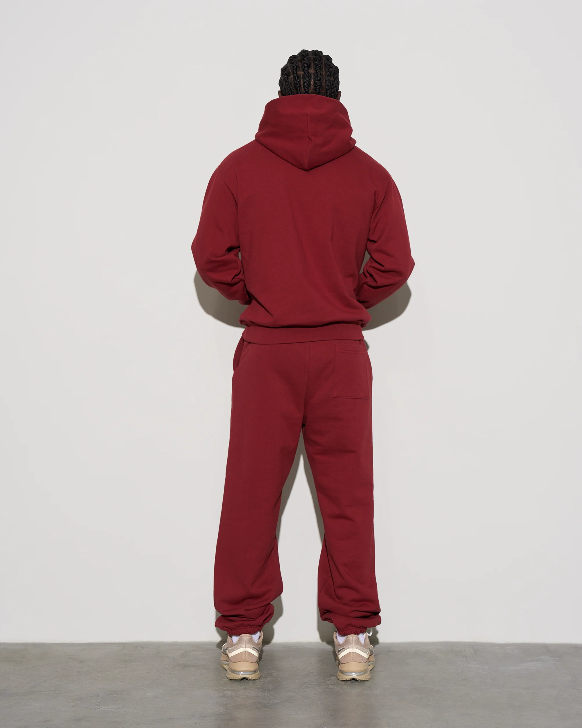 UACTP STENCIL GYM SWEATPANT - BURGUNDY - Image 6