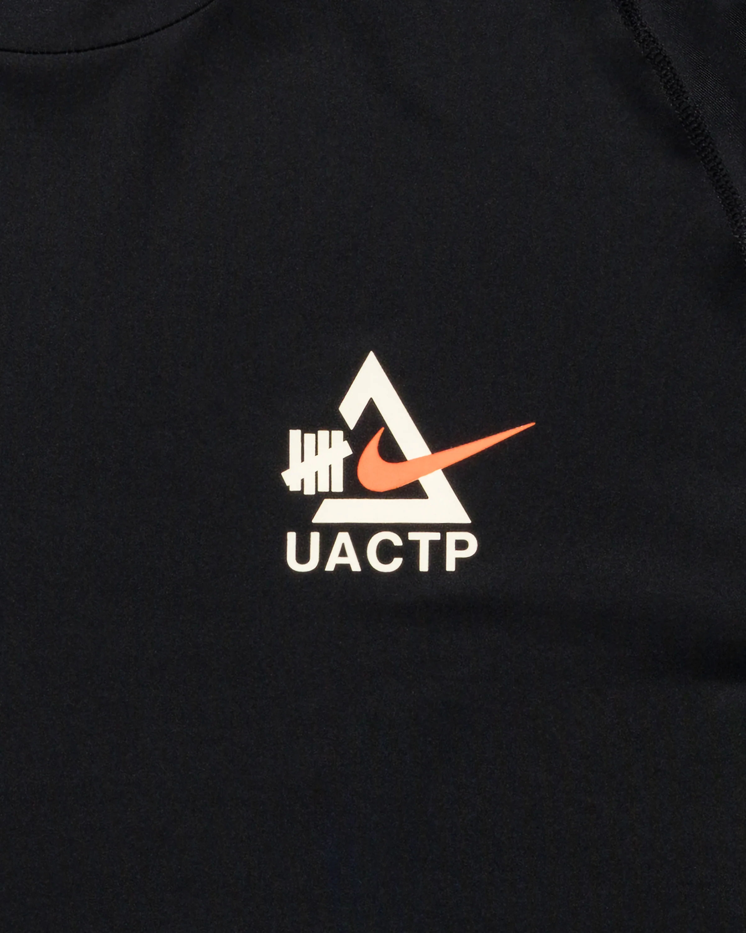 UACTP X NIKE NRG DF SLIM SS TOP - BLACK - Image 3