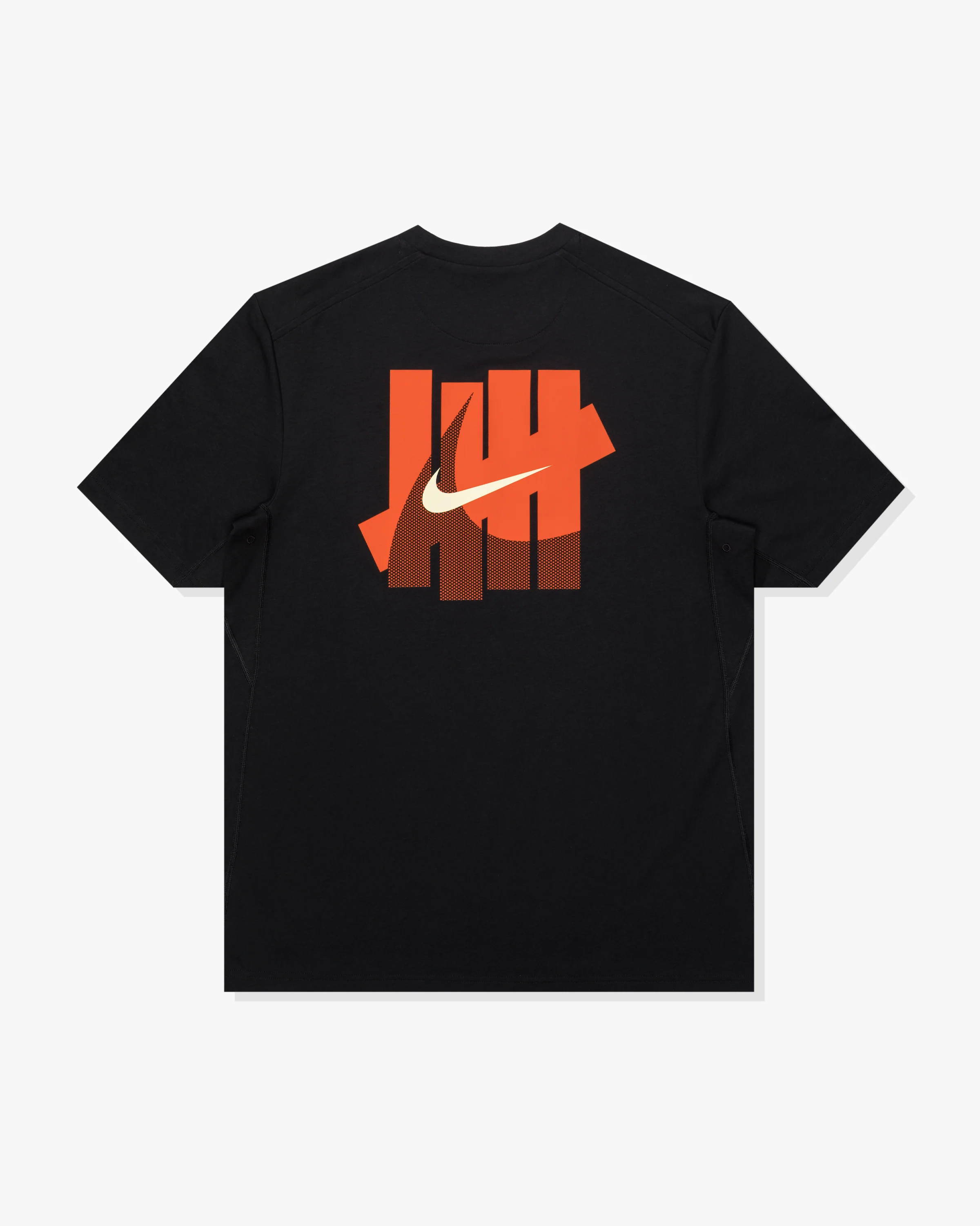 UACTP X NIKE NRG PRIMARY SS TOP - BLACK - Image 2