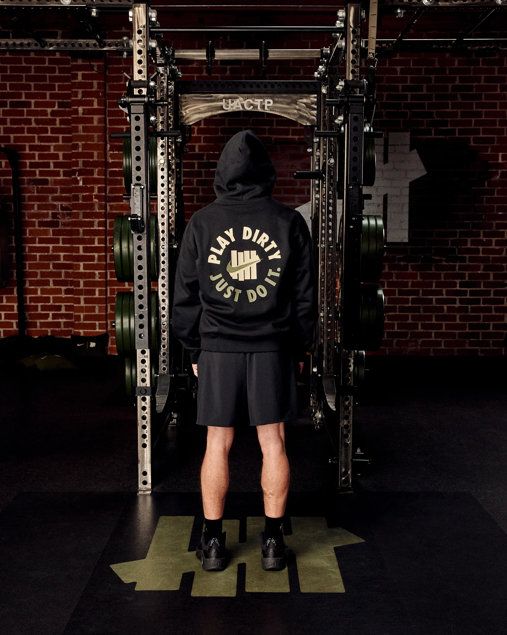 UACTP X NIKE NRG UNLMTD 7IN SHORT - MIDNIGHT NAVY - Image 6