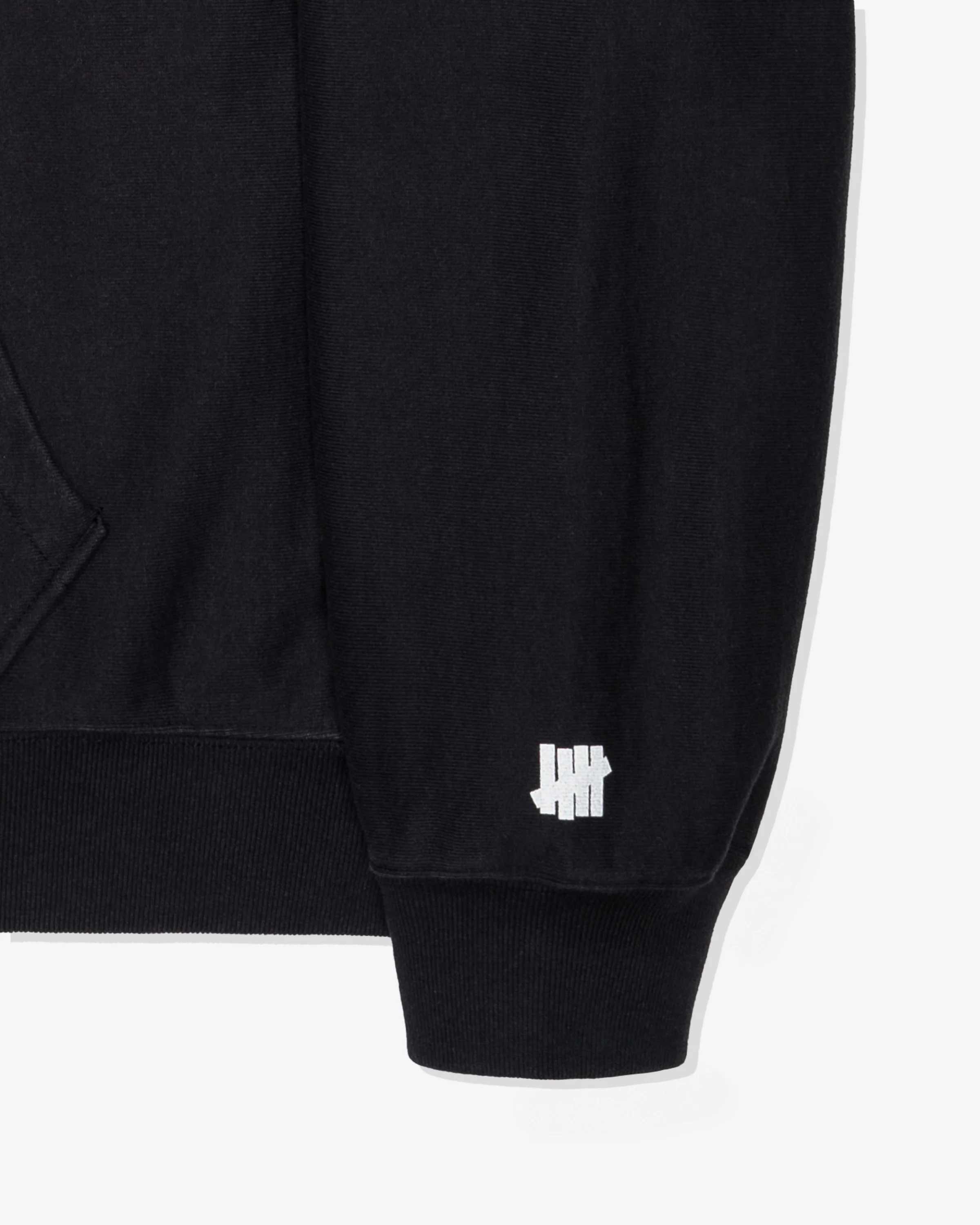 UNDEFEATED BLOCK LOGO PULLOVER HOOD - Image 4