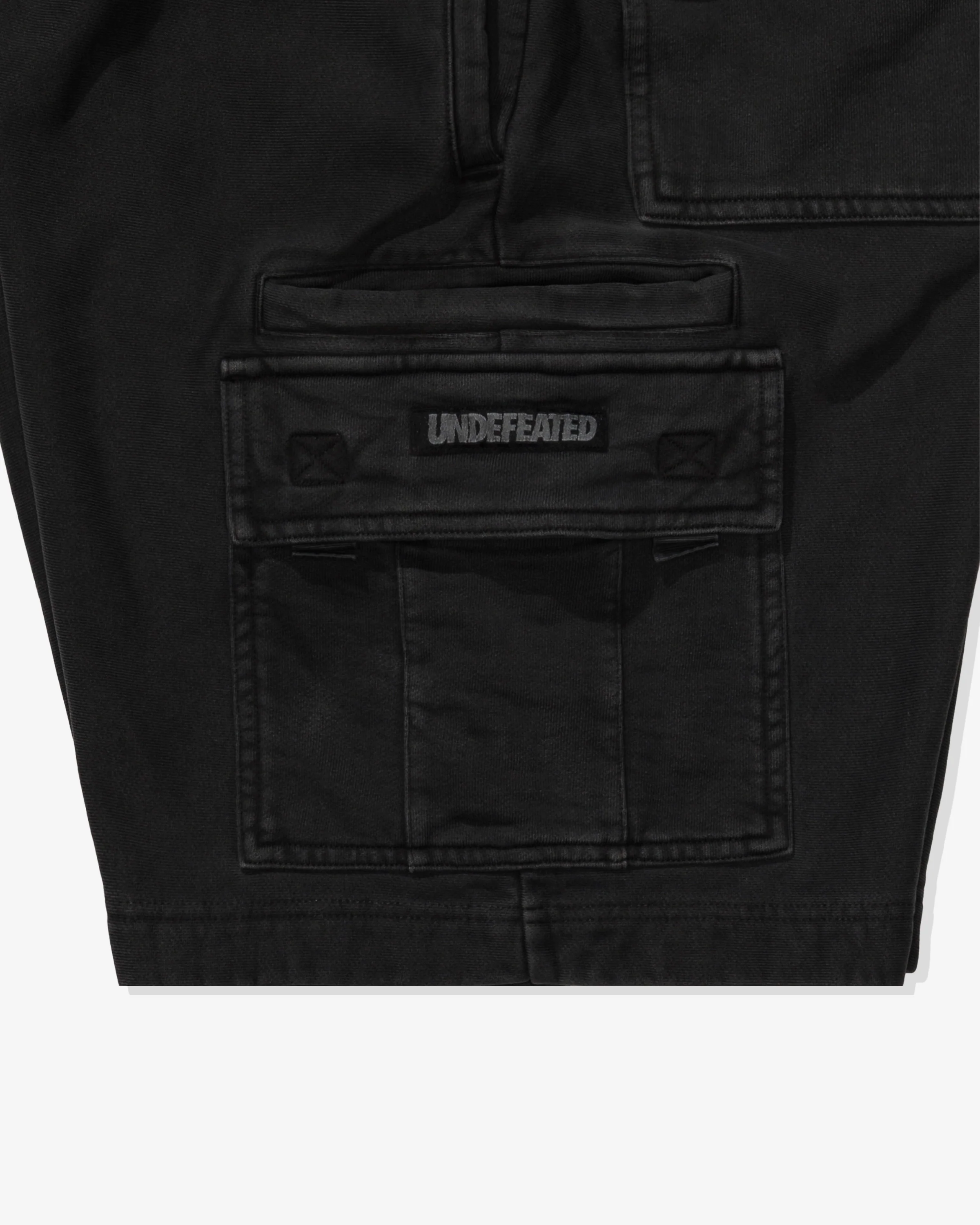 UNDEFEATED CARGO SWEATSHORT - Image 3