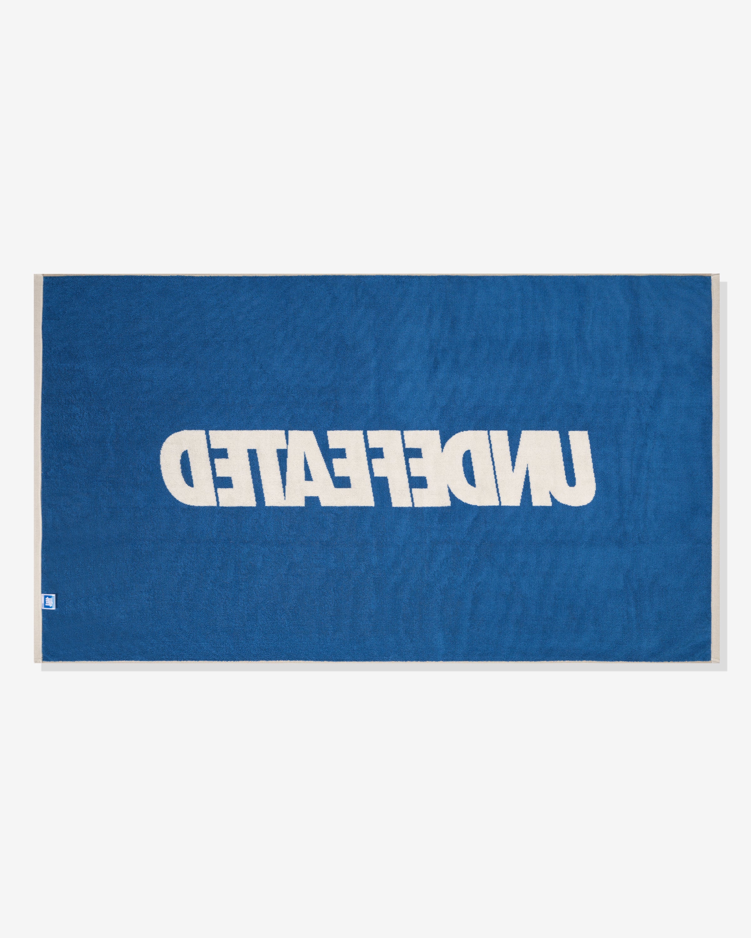 UNDEFEATED LOGO BEACH TOWEL - Image 4