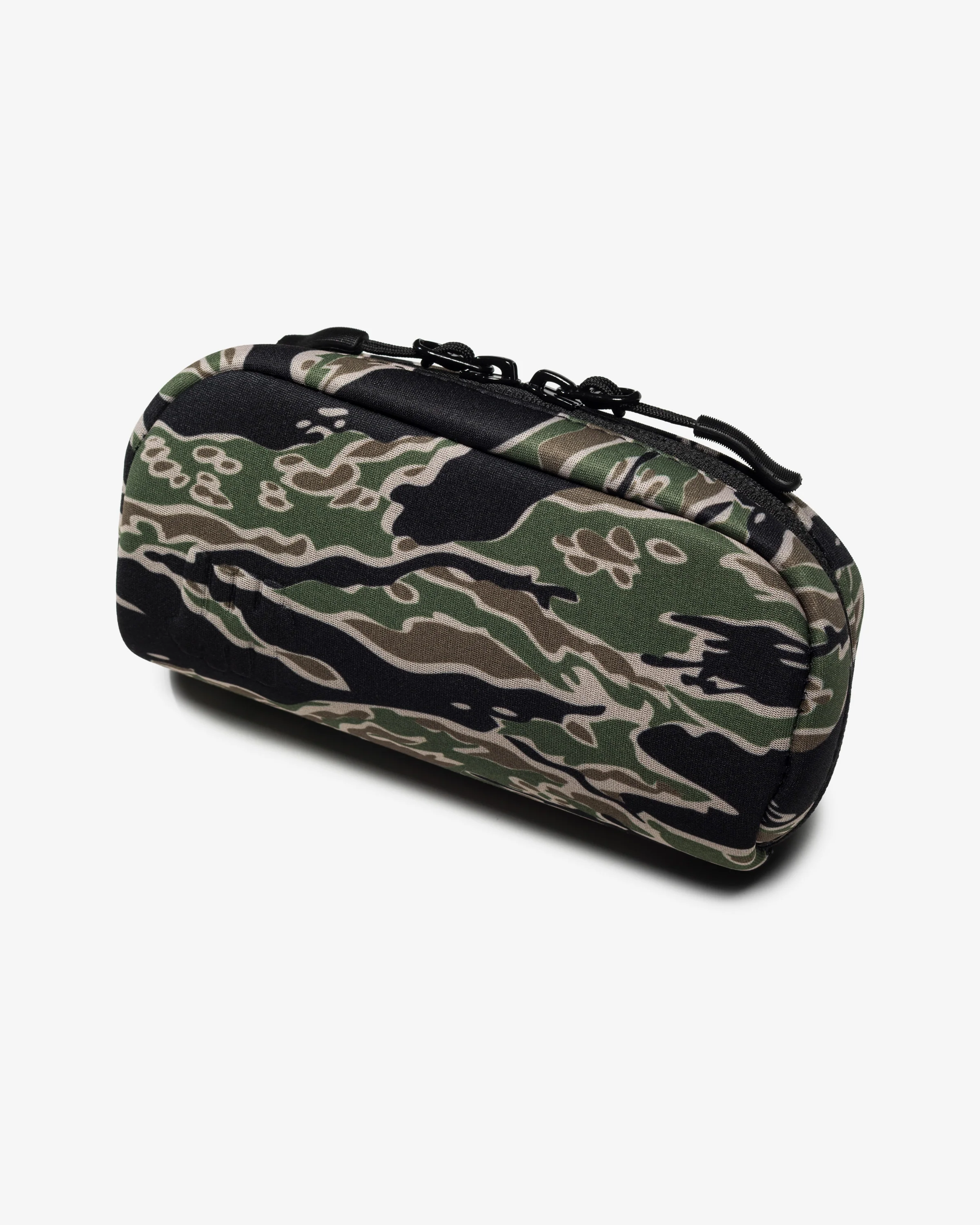 UNDEFEATED SUNGLASS CASE - Image 7