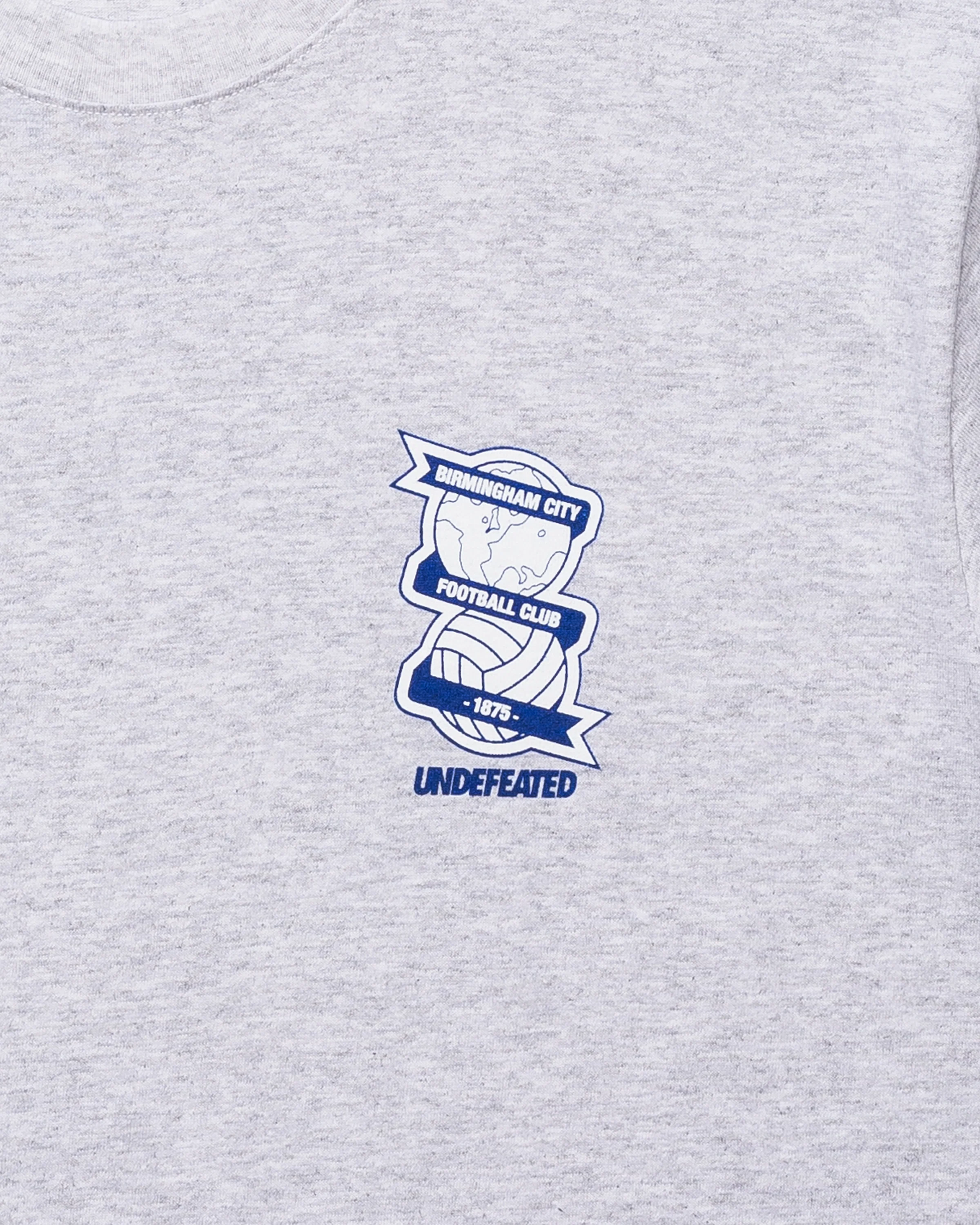 UNDEFEATED X BCFC KRO1 S/S TEE - HEATHER GREY - Image 3