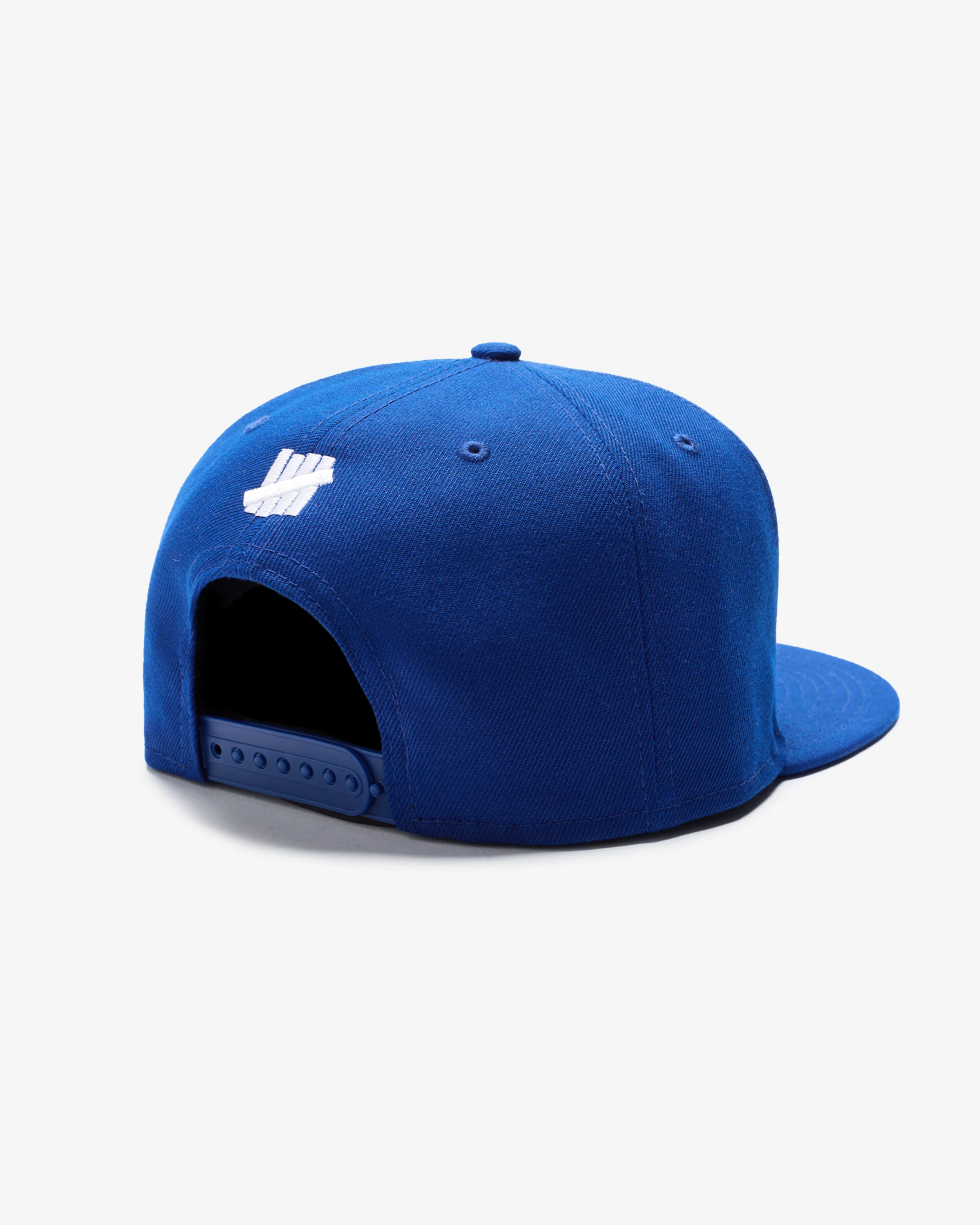 UNDEFEATED X BCFC NE OLD ENGLISH SNAPBACK - Image 6