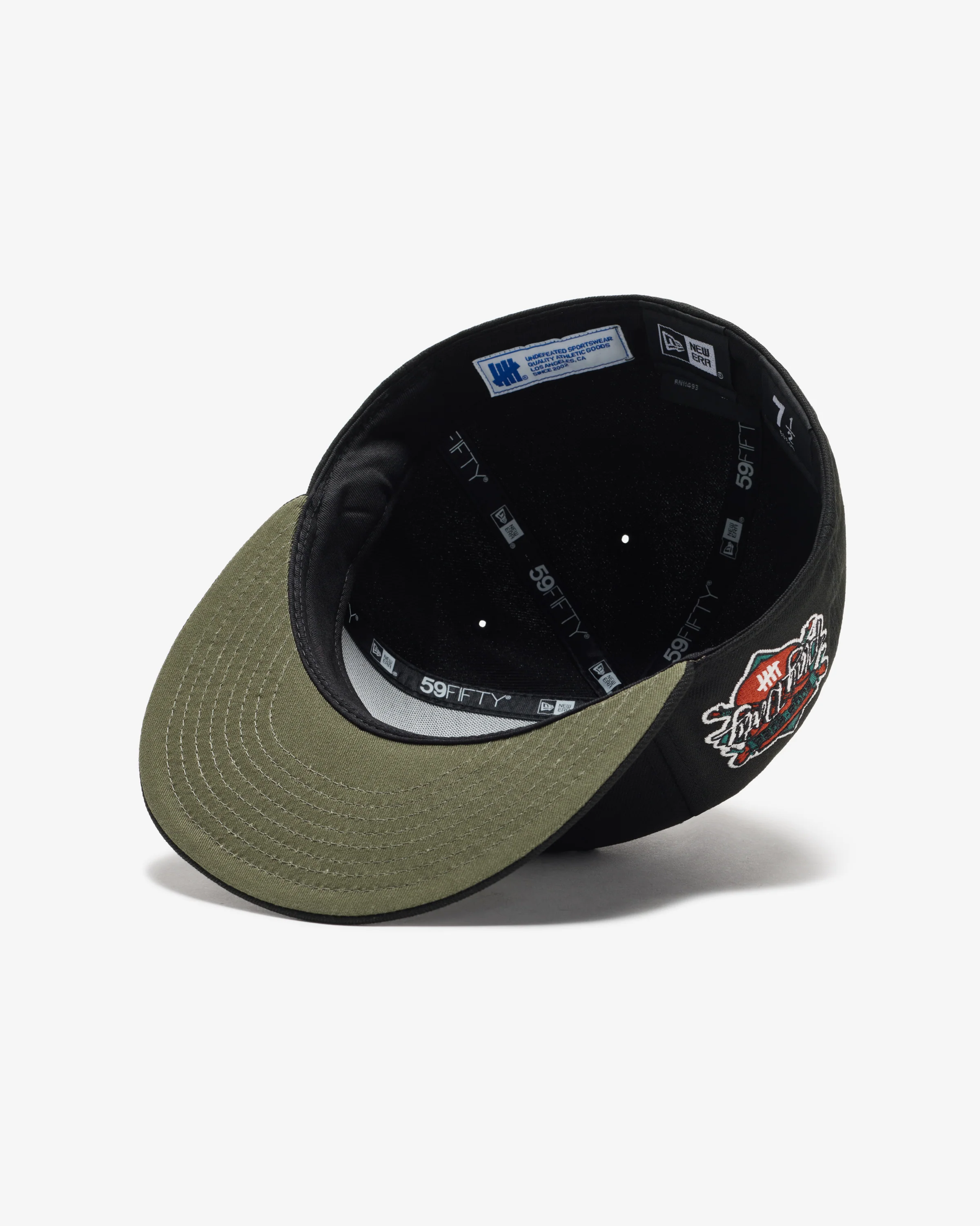 UNDEFEATED X NE ICON CREST FITTED - Image 11