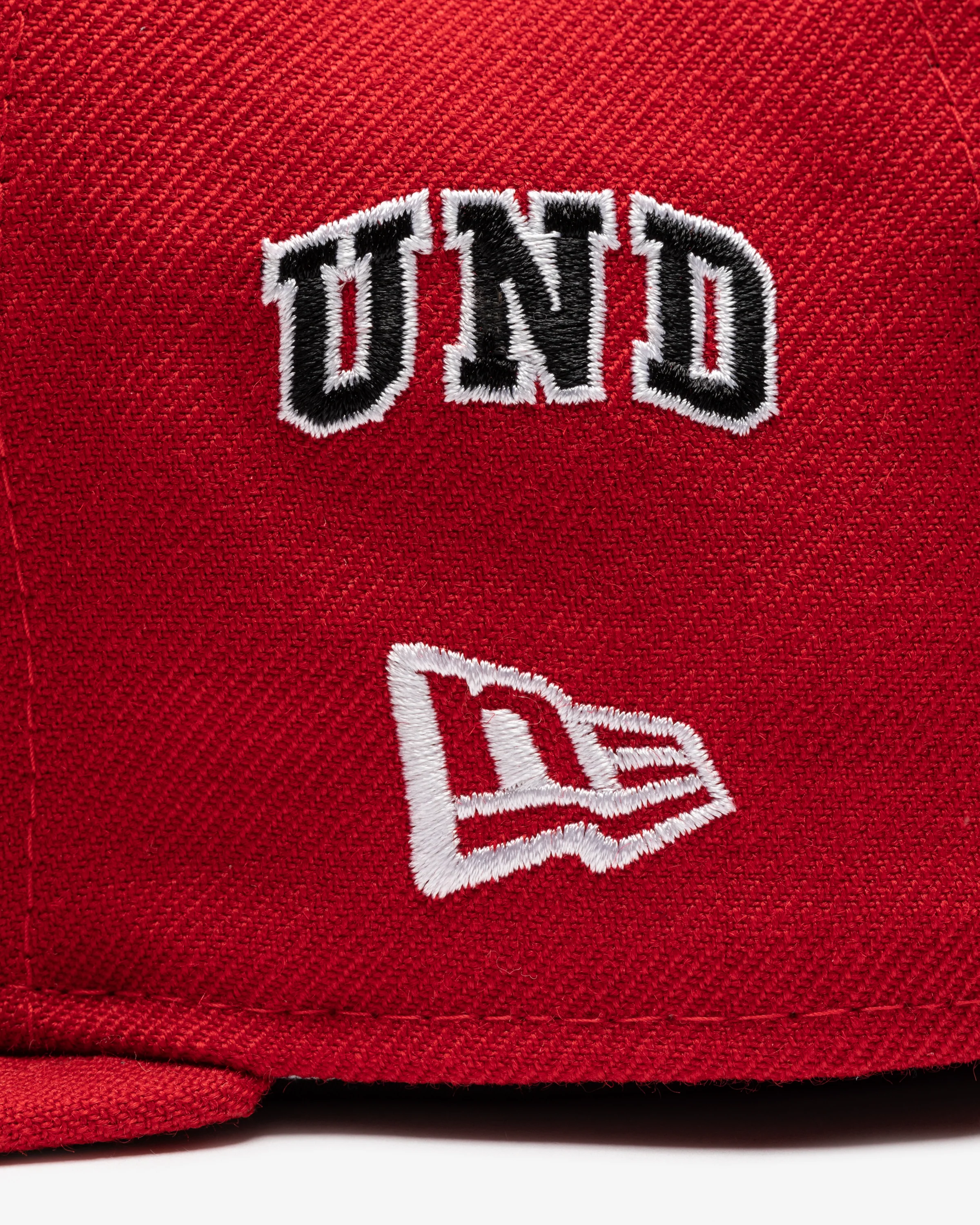 UNDEFEATED X NE X MLB FITTED - CINCINNATI REDS - Image 4