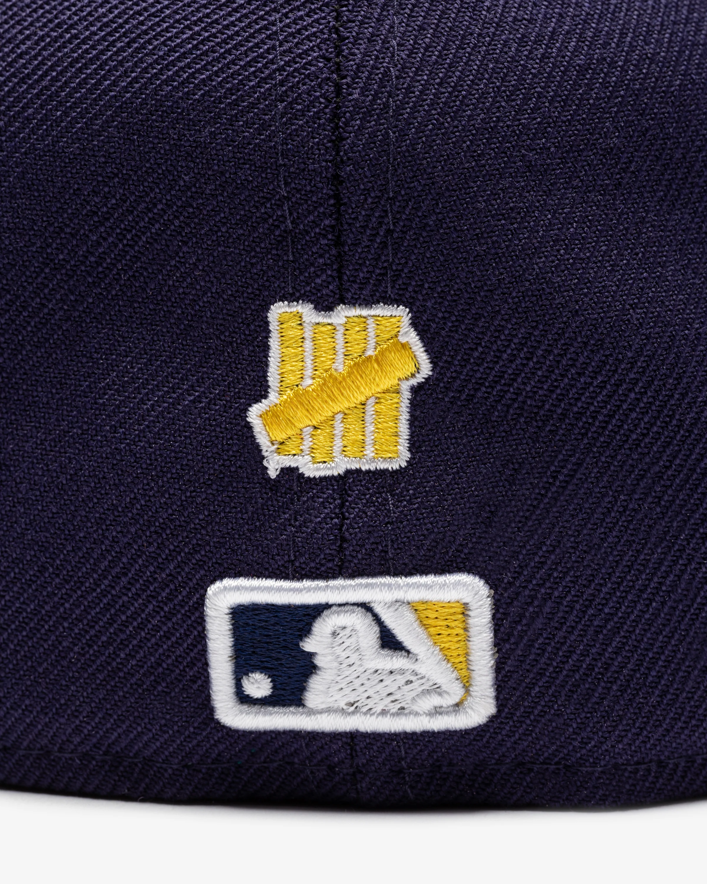 UNDEFEATED X NE X MLB FITTED - MILWAUKEE BREWERS - Image 5